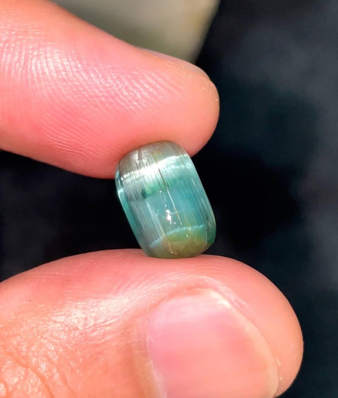 4.30 Carats Cat’s Eye Tourmaline Stone Oval Cut Natural Afghan Gemstone In New Condition For Sale In Bangkok, TH