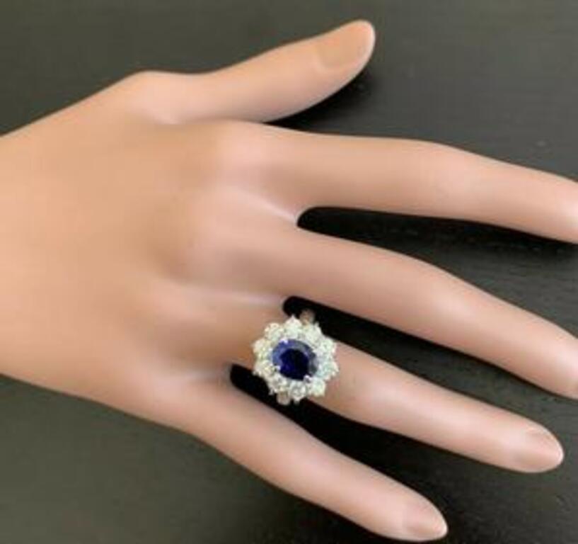 Exquisito Zafiro Azul Natural de 4,30 Quilates y Diamante Oro Blanco Macizo de 14 Kilates en venta 2