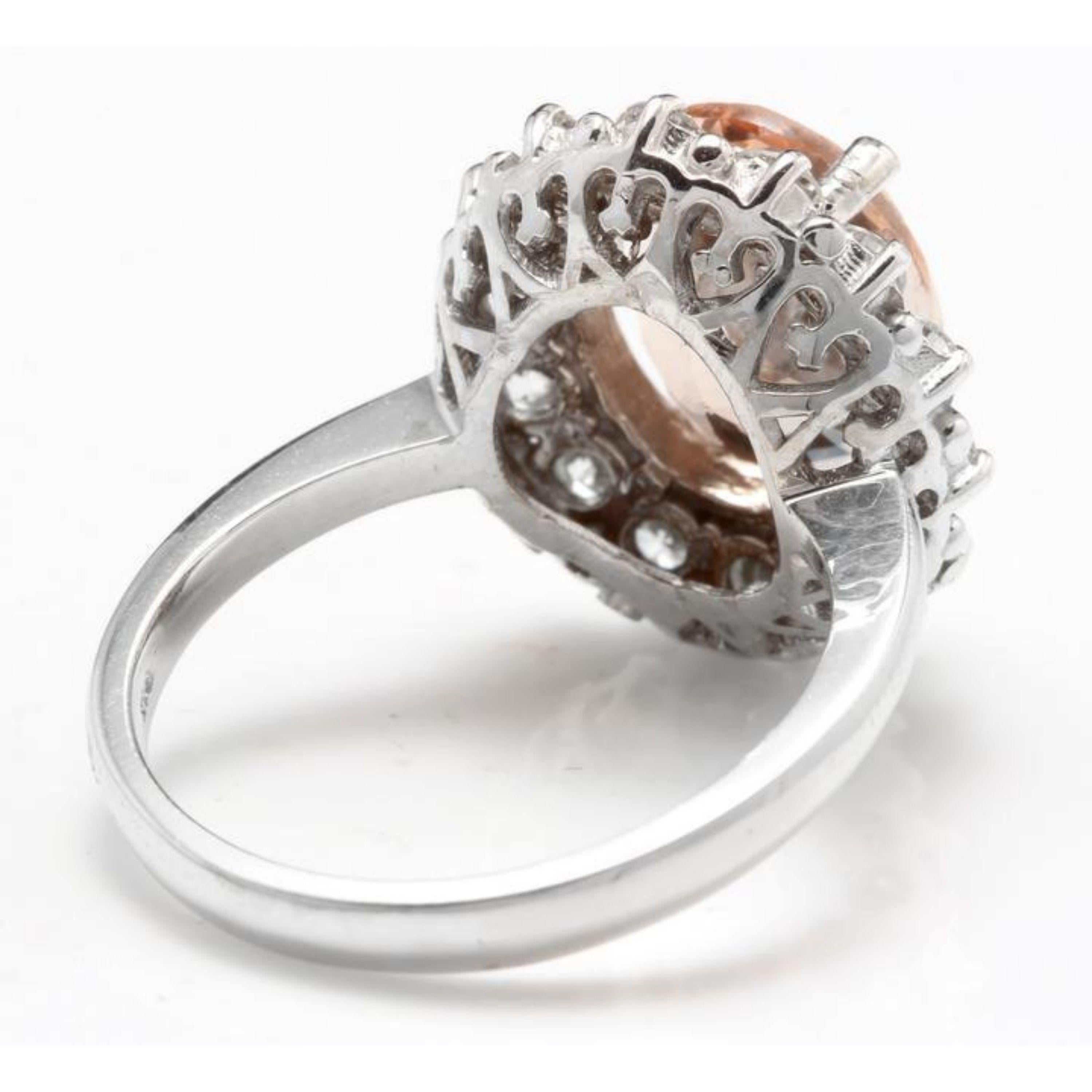 4.30 Carat Impressive Natural Morganite and Diamond 14 Karat Solid Gold Ring In New Condition For Sale In Los Angeles, CA
