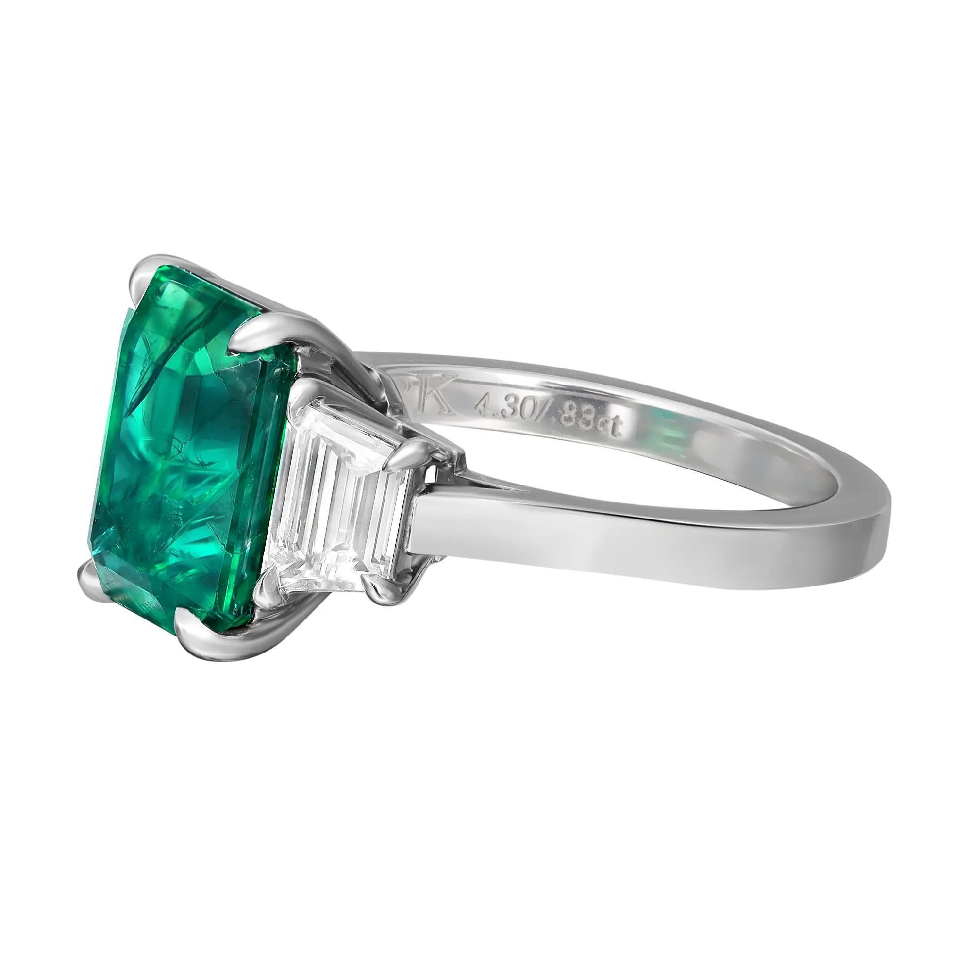 Modern 4.30 Carats Octagonal Zambian Green Emerald & Diamond Engagement Ring Platinum For Sale