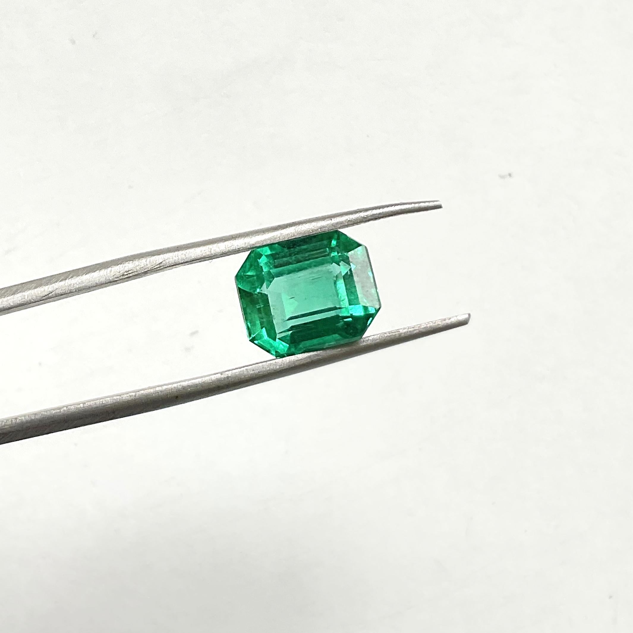 4.30 Carats Zambia Emerald Octagon Cut Stone For Fine jewelry Ring Natural Gem For Sale 1