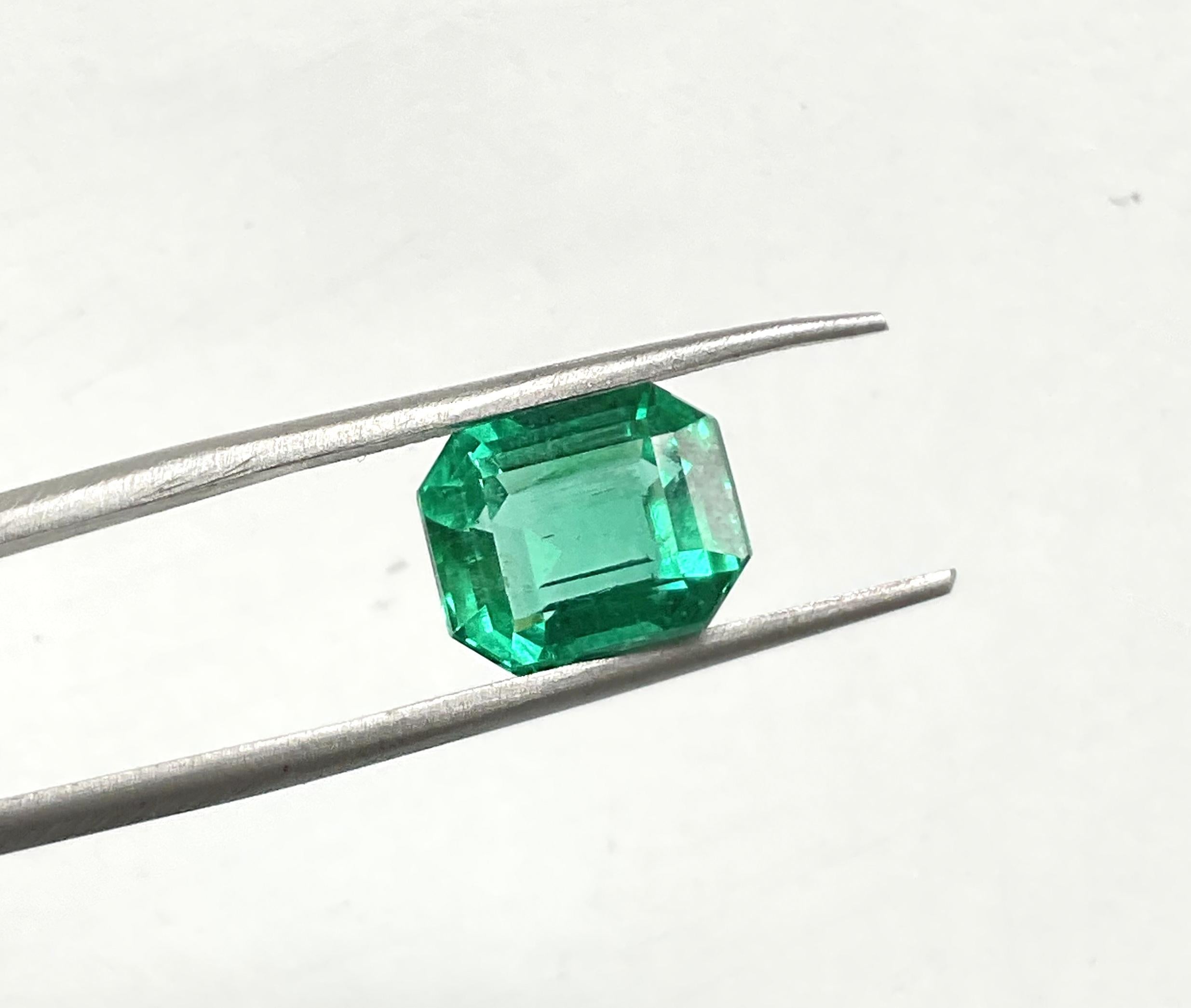 4.30 Carats Zambia Emerald Octagon Cut Stone For Fine jewelry Ring Natural Gem For Sale 2