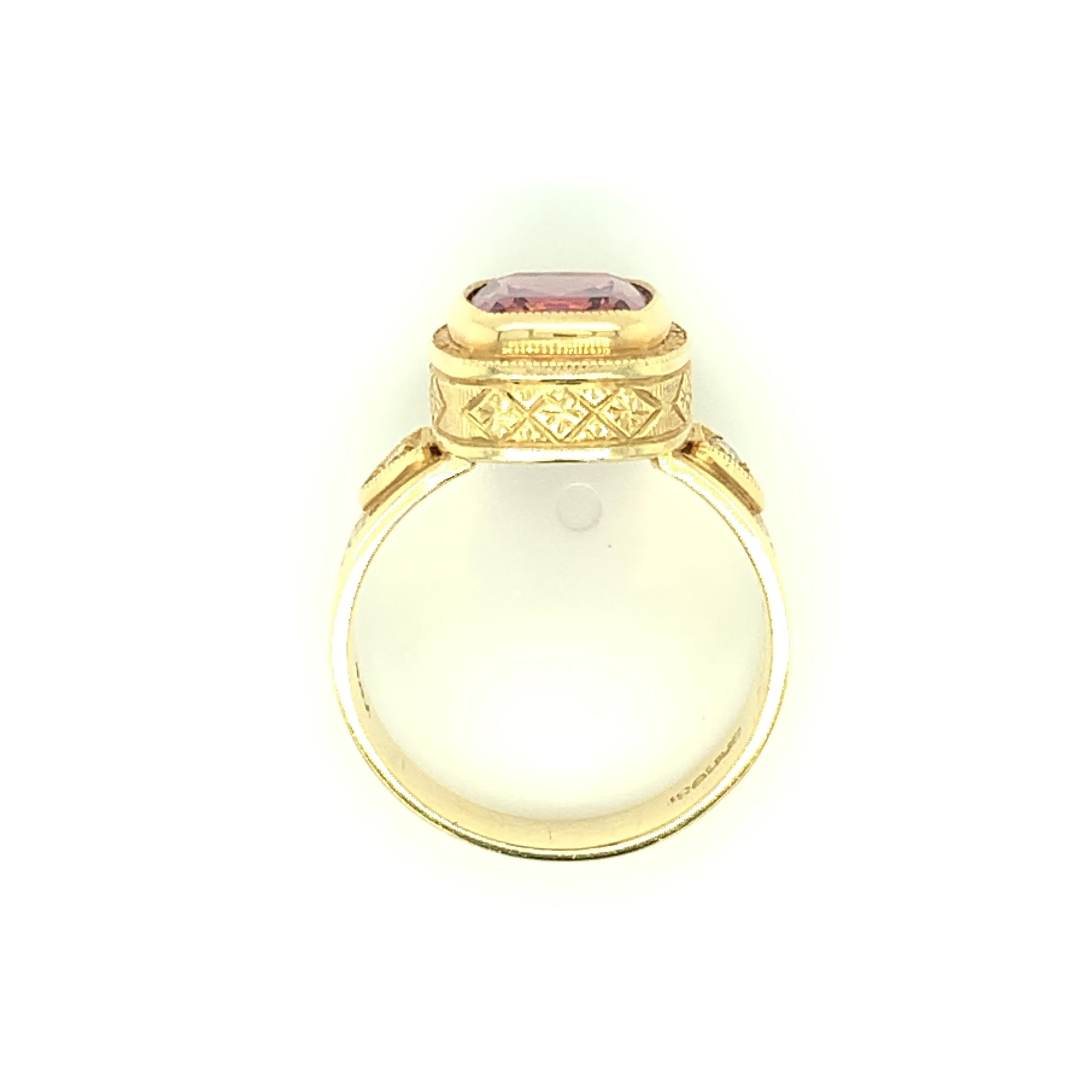 4.30 Carat Rhodolite Garnet and Diamond Band Ring in 18k Yellow Gold   For Sale 3