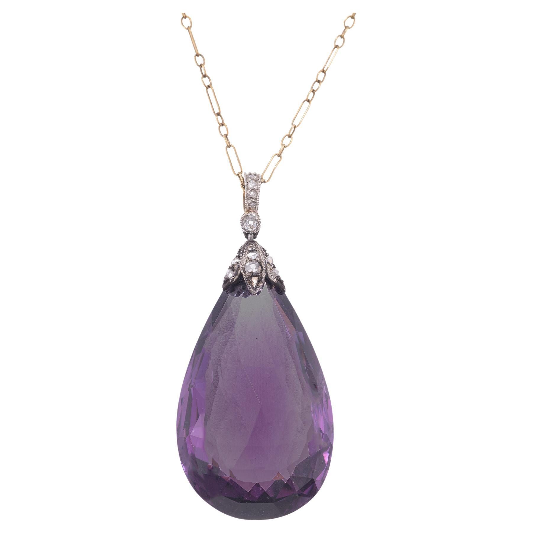 43,00 Carat Pear Briolette Amethyst Collana in argento e oro giallo
