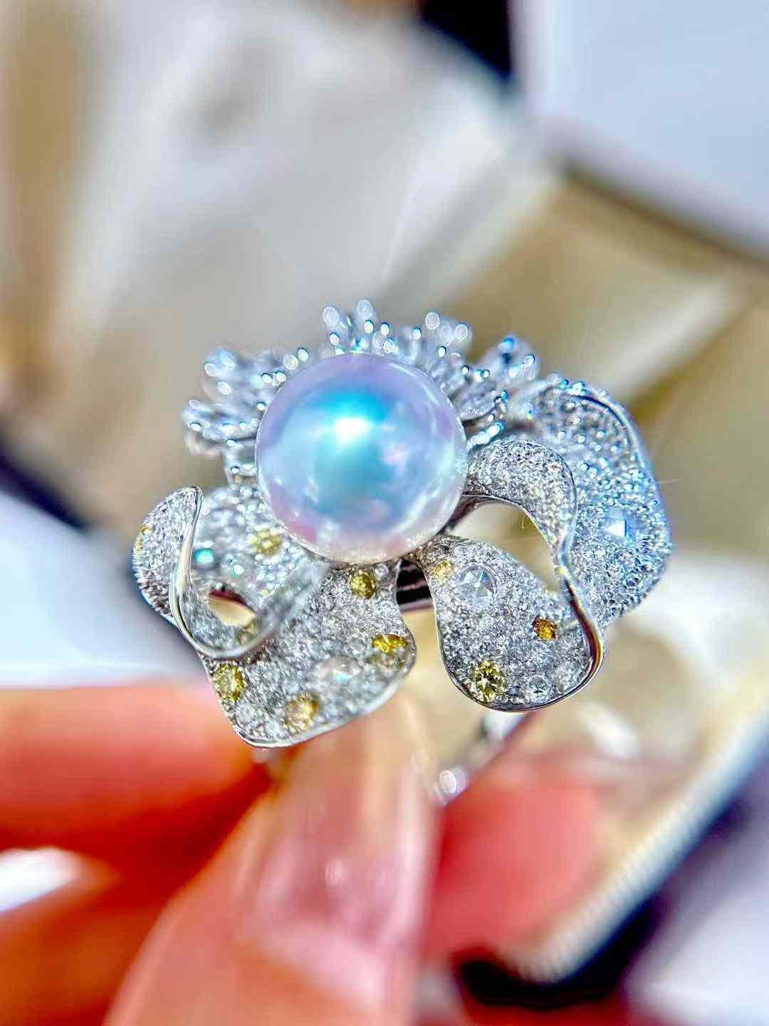 De las mujeres 4.30ct Australian Pearl & Diamond 18k White Gold Convertible Flower Ring / Penda en venta