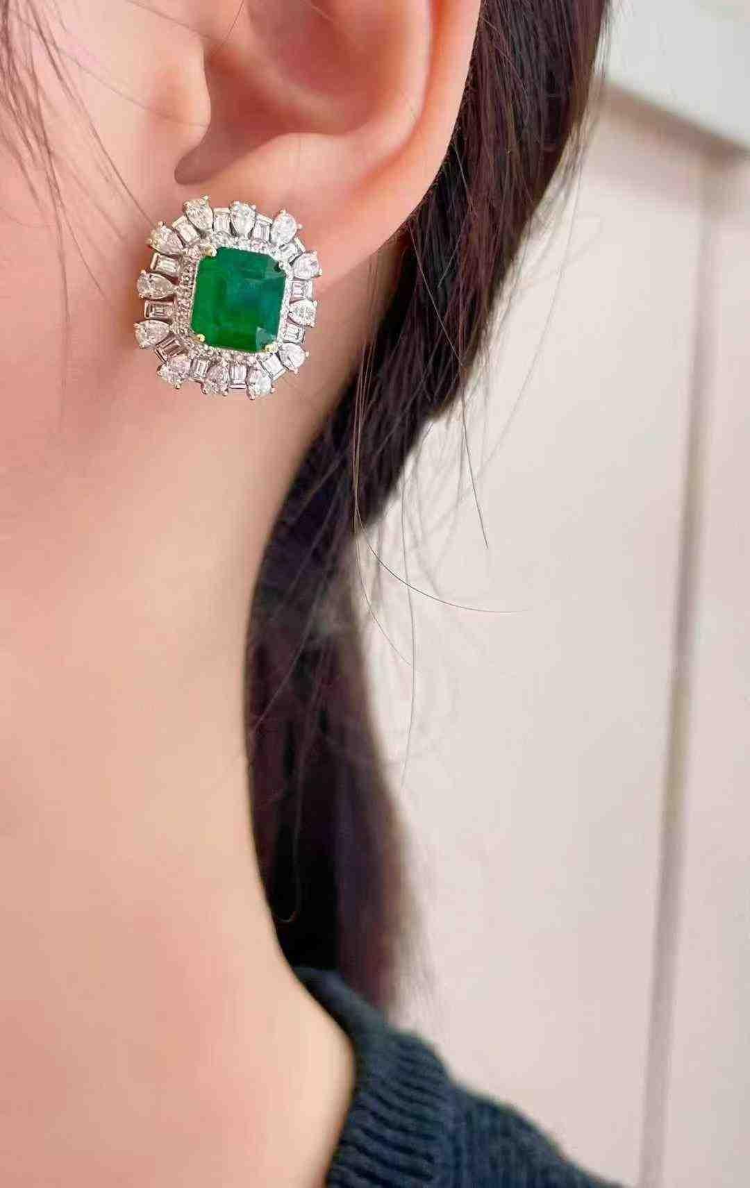 4.30ct Emerald & 2.30ct Diamond Halo Stud Earrings in 18K White Gold in vendita 5