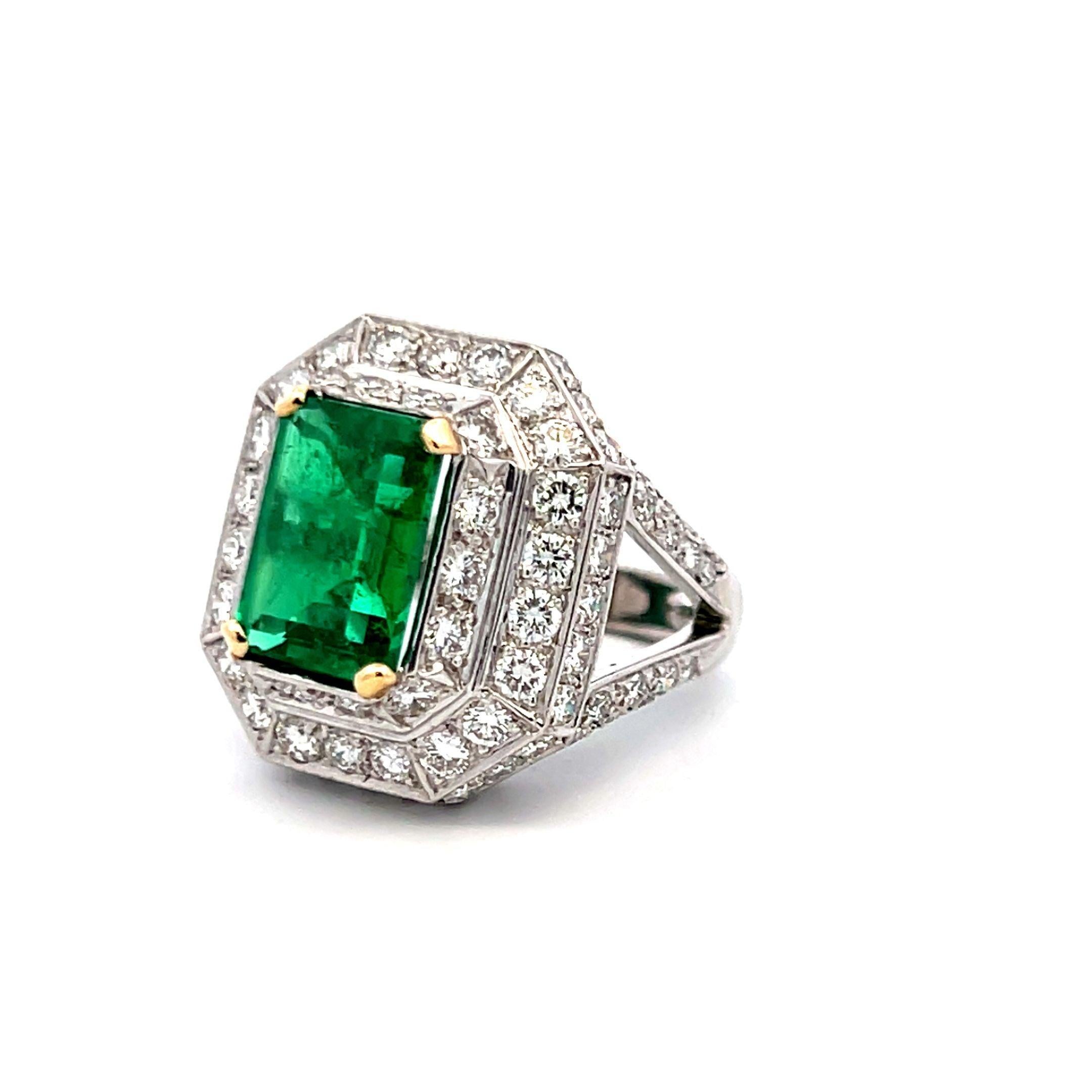 Titre :
4.31 Carat Radiant Cut 3.48 Carat Round Brilliant Diamond Platinum 18 Karat Gold Halo Ring
Le style :
Halo
Métal :
Platine Or 18 carats
Pierre précieuse 1 :
4,31 carats
Nombre de pierres :
1
Forme :
Taille radiant
Pierre précieuse 2