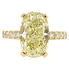 4.31 Carat Fancy Light Yellow VS1 GIA Diamond Ring 18K Yellow Gold 5.81CTW