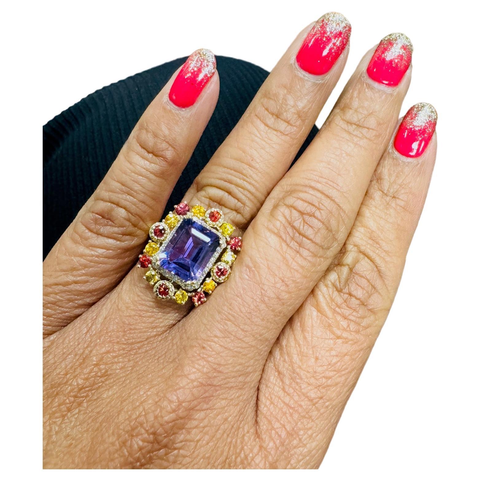 Women's 4.31 Carat Natural Amethyst Diamond Sapphire Yellow Gold Cocktail Ring For Sale