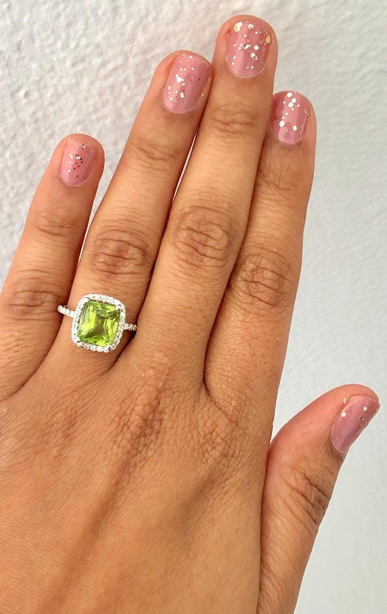 4.31 Carat Peridot Diamond Engagement White Gold Ring In New Condition In Los Angeles, CA