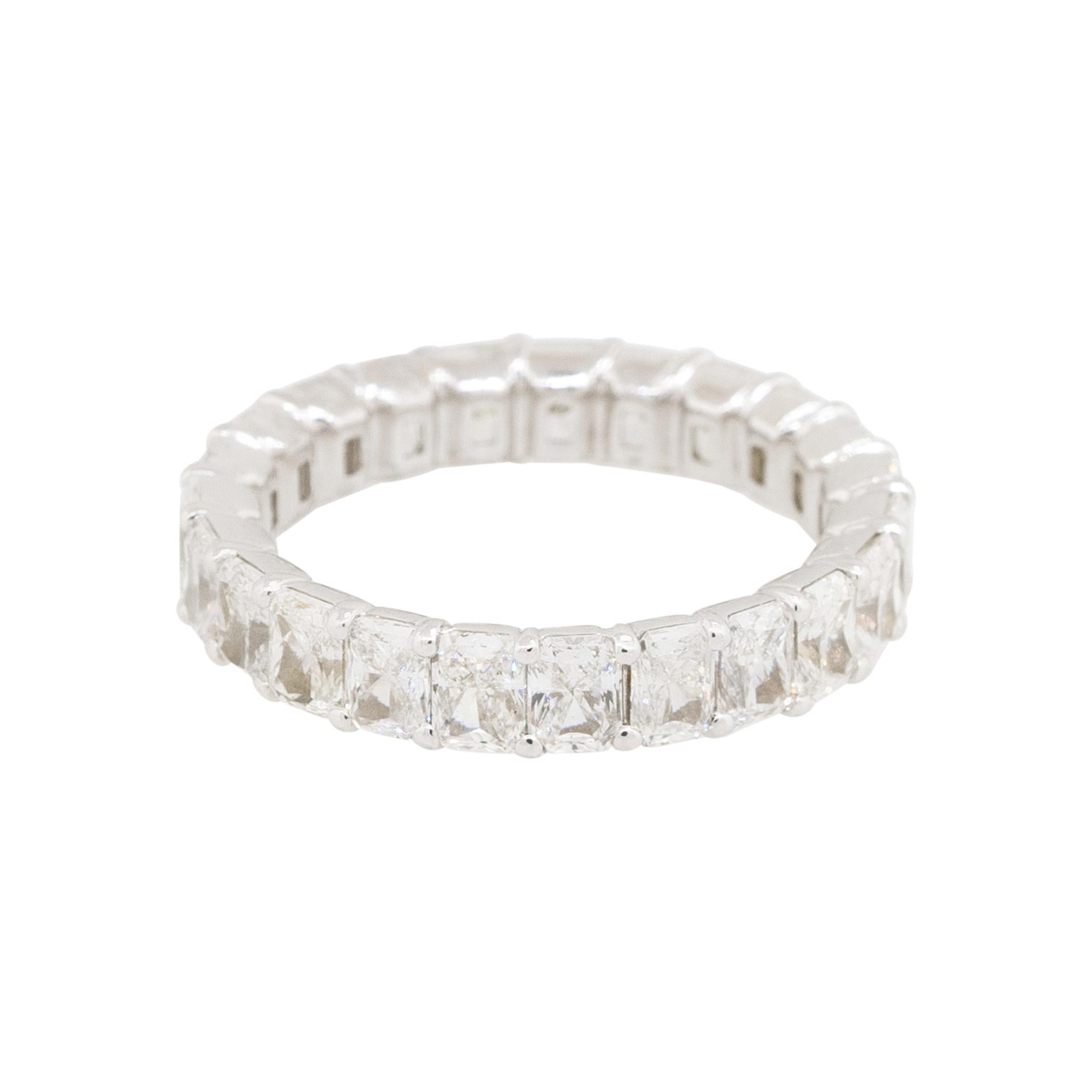 4.31 Carat Radiant Cut Diamond Eternity Band 14 Karat in Stock In Excellent Condition For Sale In Boca Raton, FL