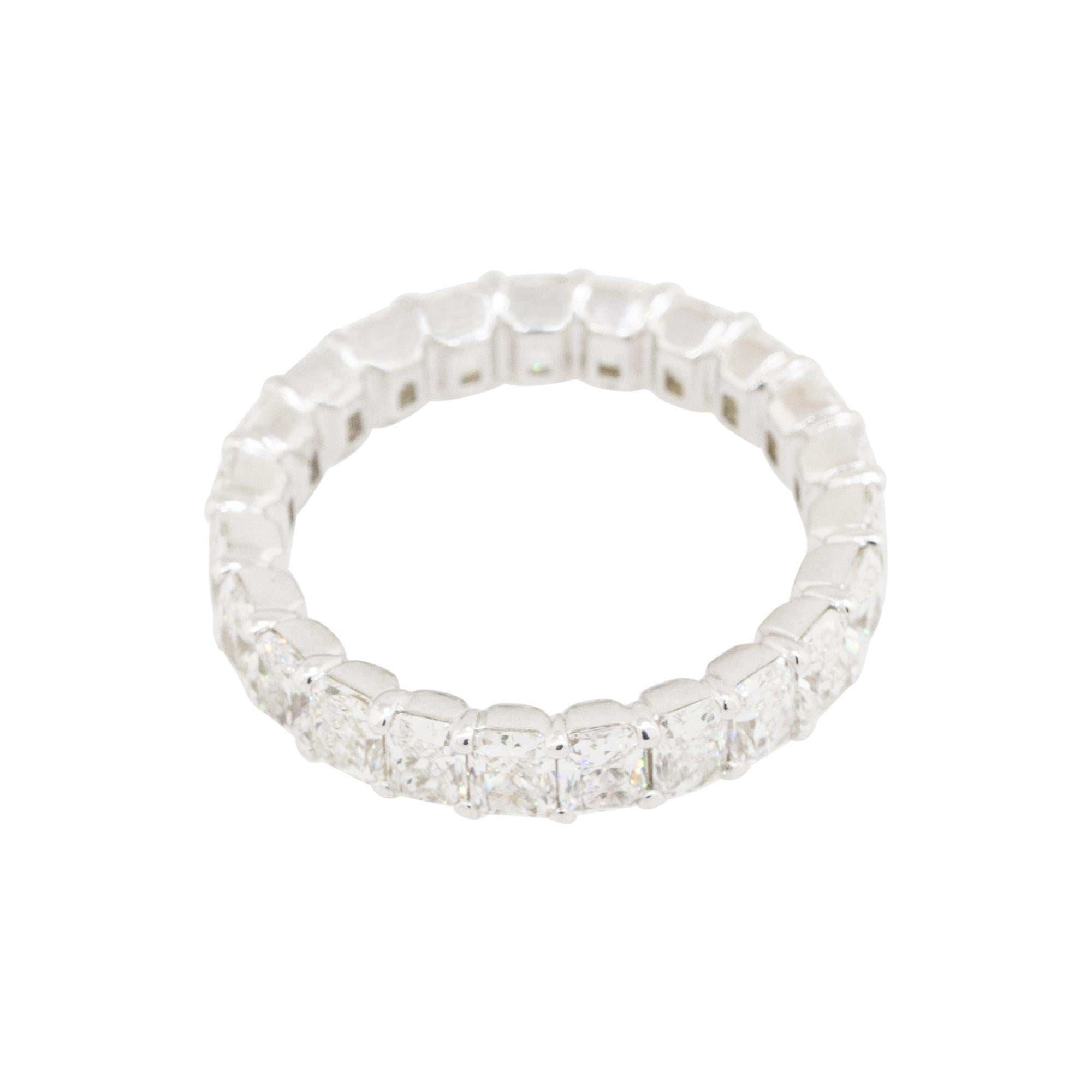 Women's or Men's 4.31 Carat Radiant Cut Diamond Eternity Band 14 Karat in Stock For Sale