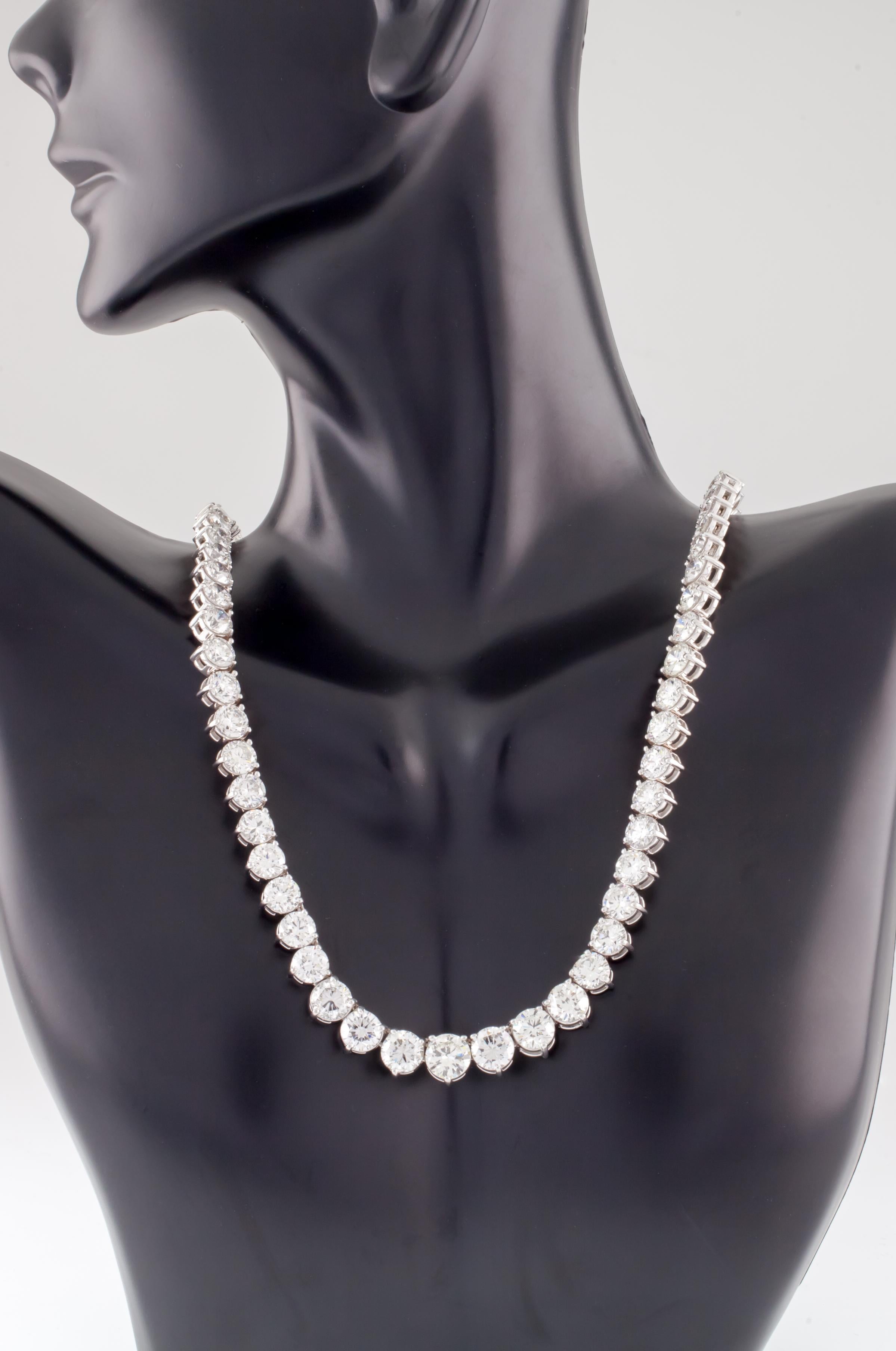43.19 Carat Round Diamond Graduated Tennis Necklace in White Gold In New Condition For Sale In Sherman Oaks, CA