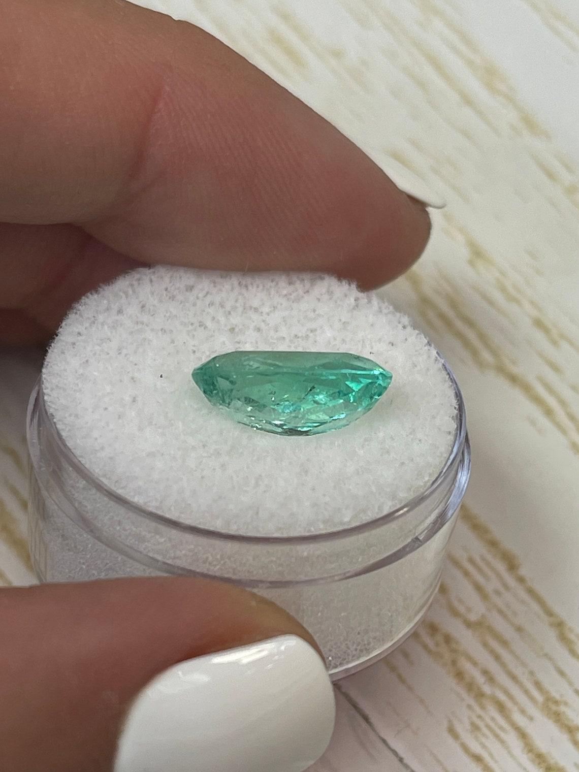4.32 Carat 13x10 Seafoam Green Colombian Emerald - Oval Cut  May Birthstone For Sale 1