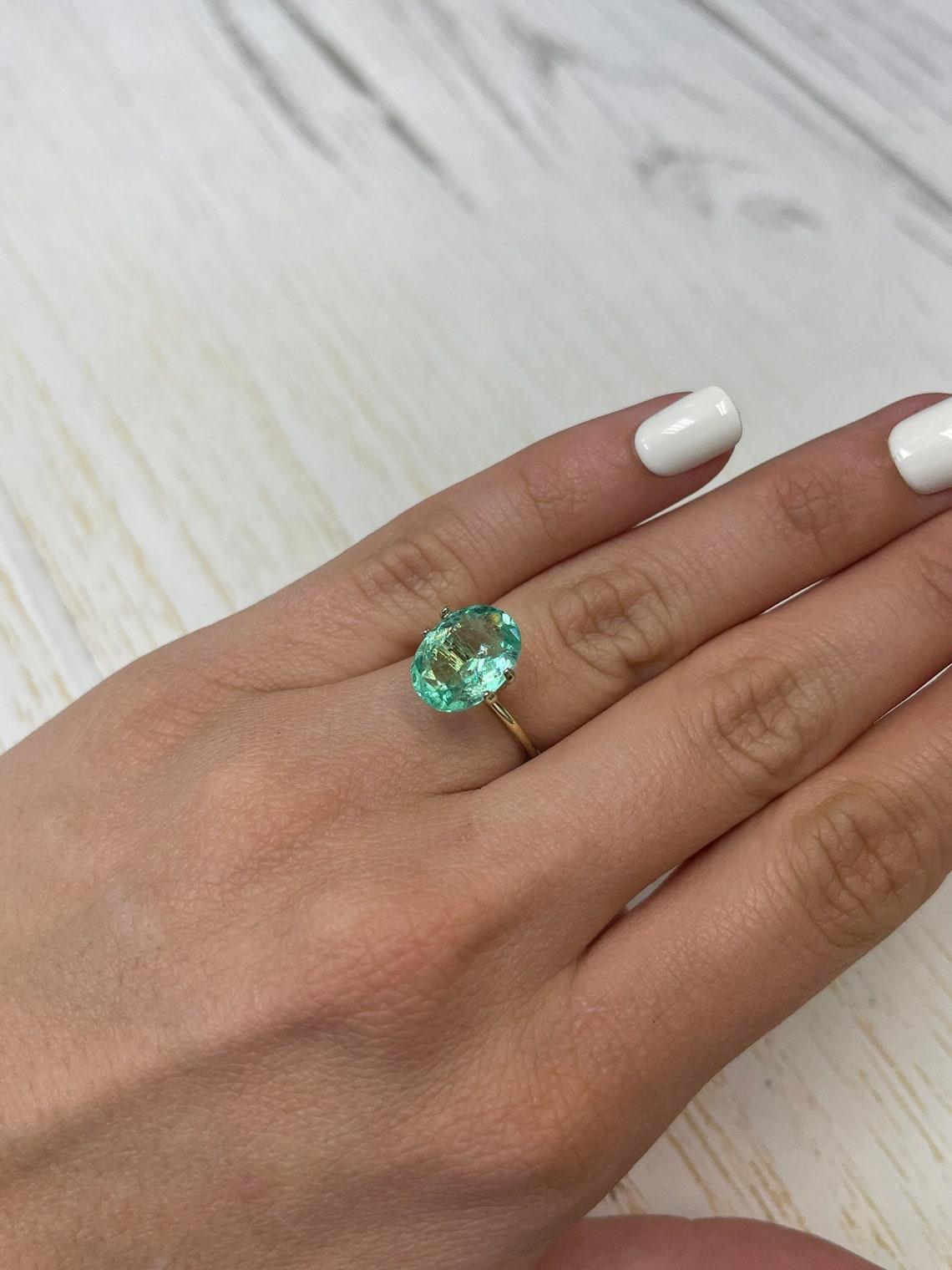 4.32 Carat 13x10 Seafoam Green Colombian Emerald - Oval Cut  May Birthstone For Sale 3