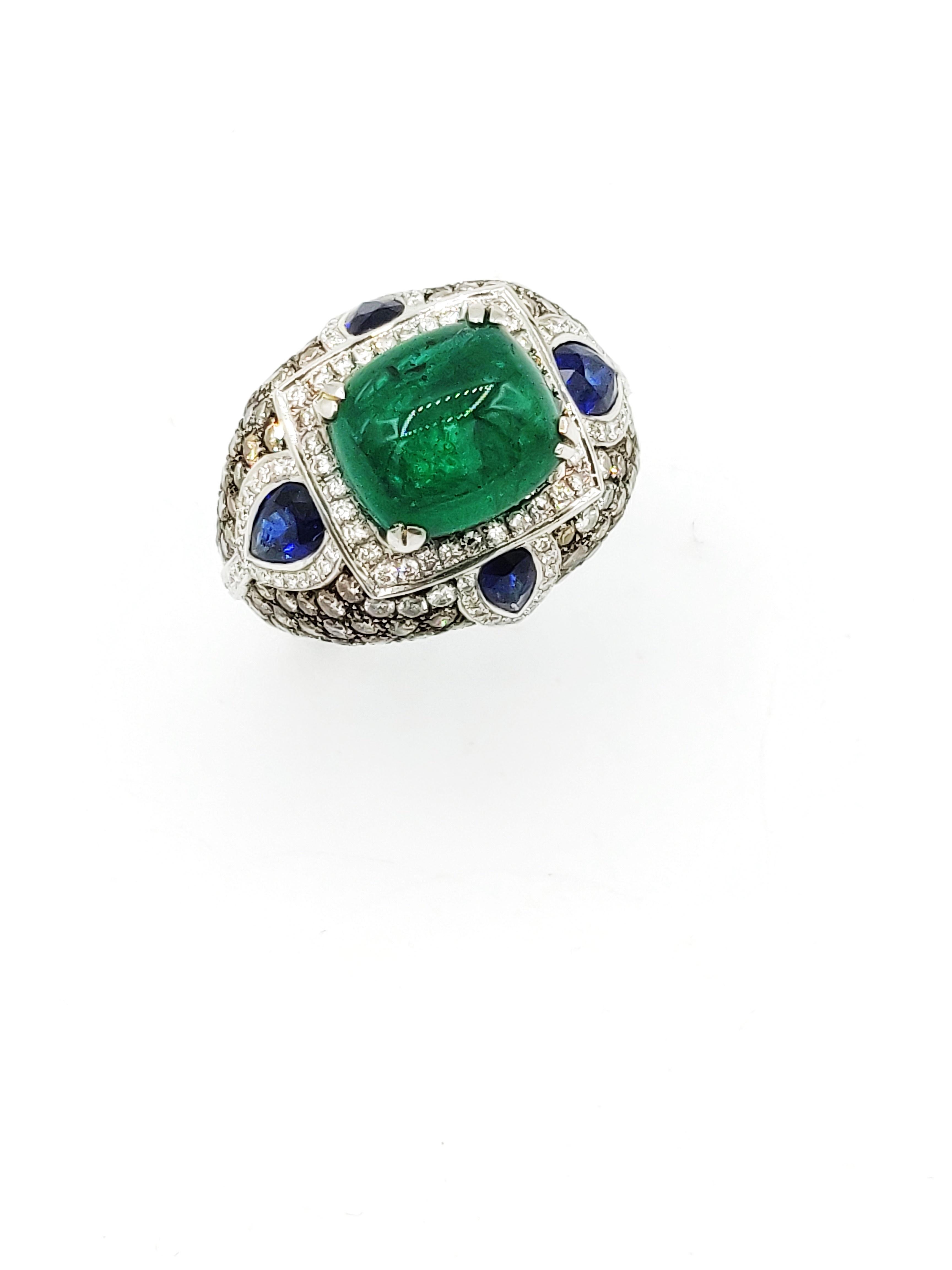 Cabochon Emerald Ring Set in 18K White Gold Embellished with Champagne Diamond and Sapphire Motif

Ring size: UK M, US 6 1/2, 53

Gold: White Gold 14.64g.
Emerald: 4.32ct.
Sapphire: 1.62ct.
White Diamond: 0.22ct.
Champagne Diamond: 2.11ct.