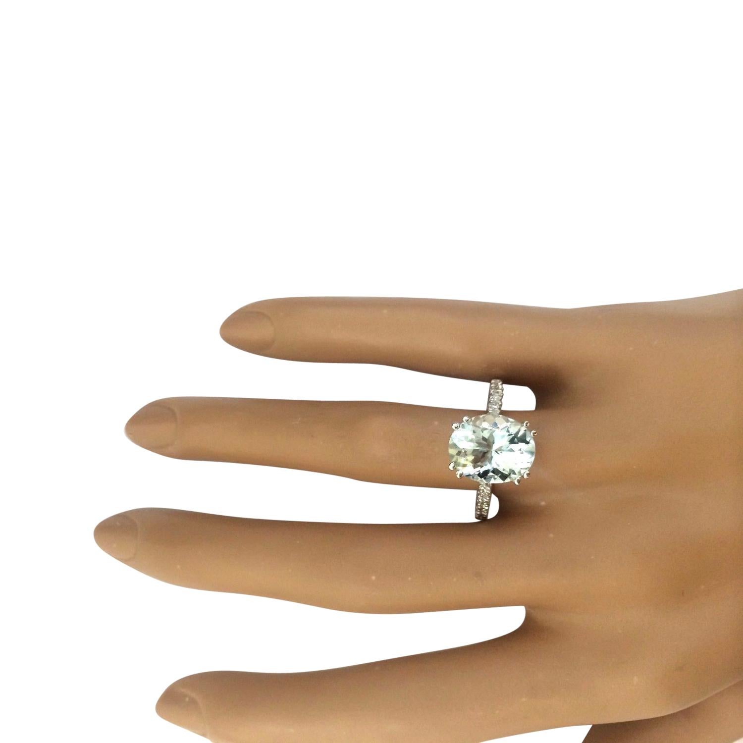 Women's 4.32 Carat Natural Aquamarine 14 Karat Solid White Gold Diamond Ring For Sale