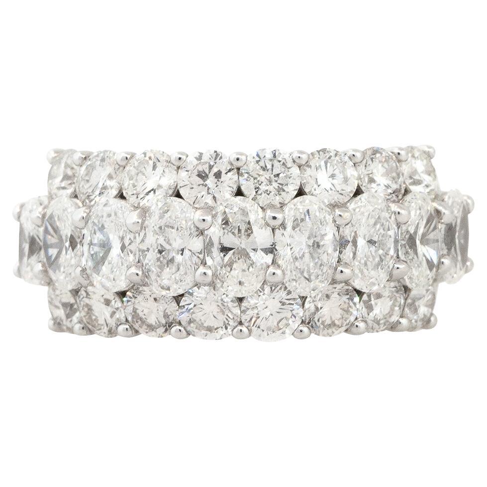 Bracelet en or 18 carats avec diamants taille ronde et ovale de 4,32 carats