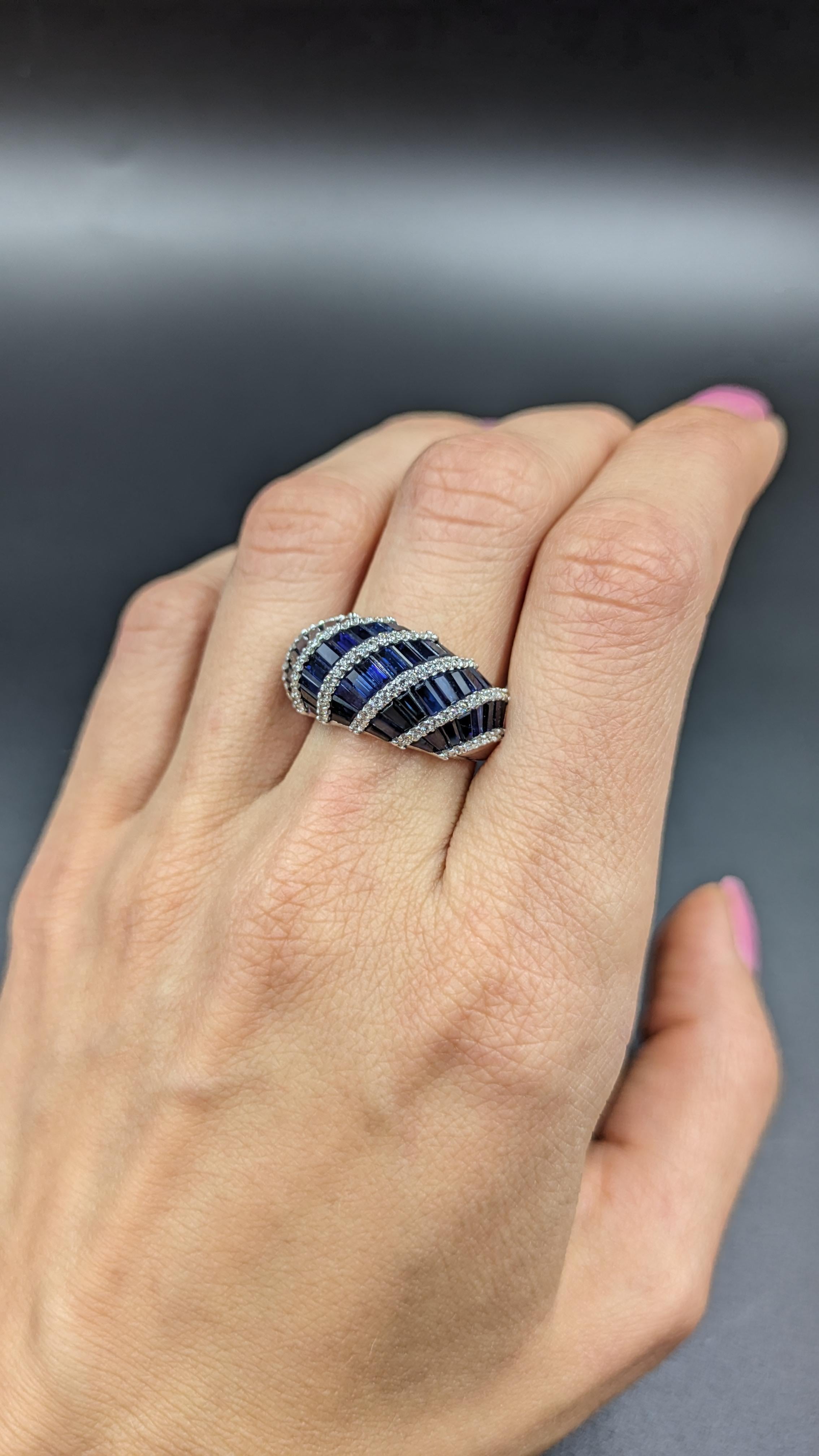 4,32 Karat Saphir und Diamant-Cluster-Ring im Angebot 1