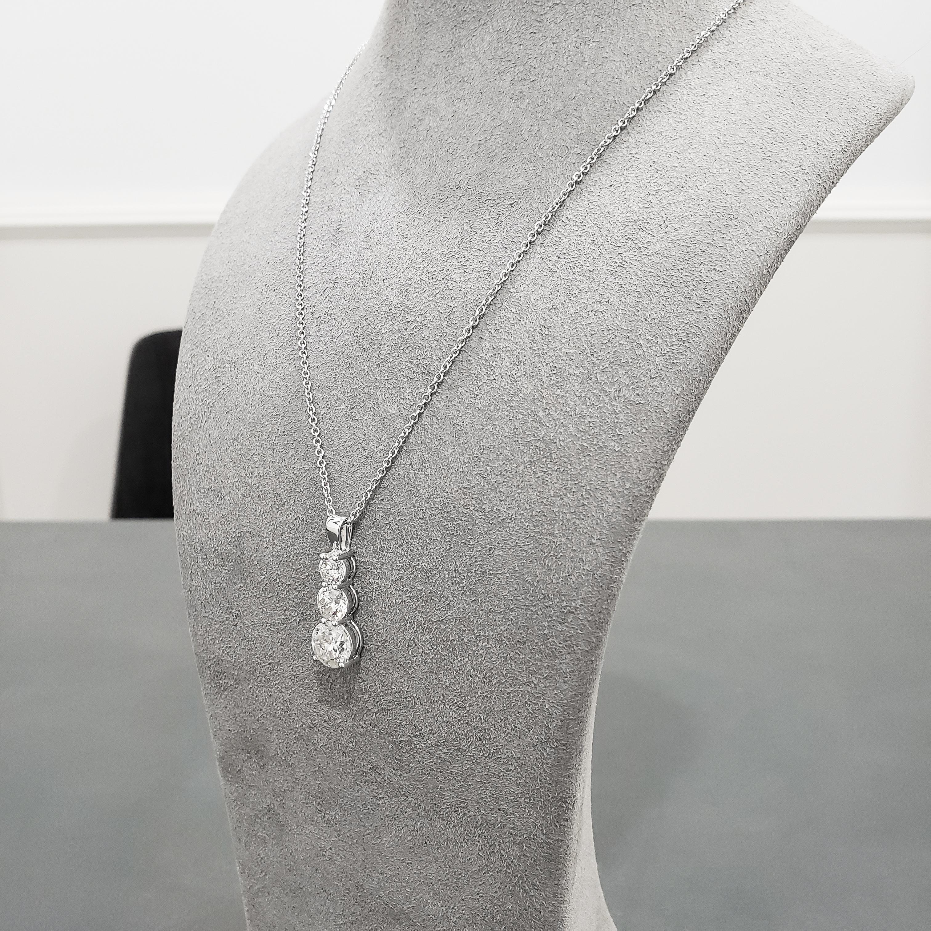 3 diamond drop pendant necklace