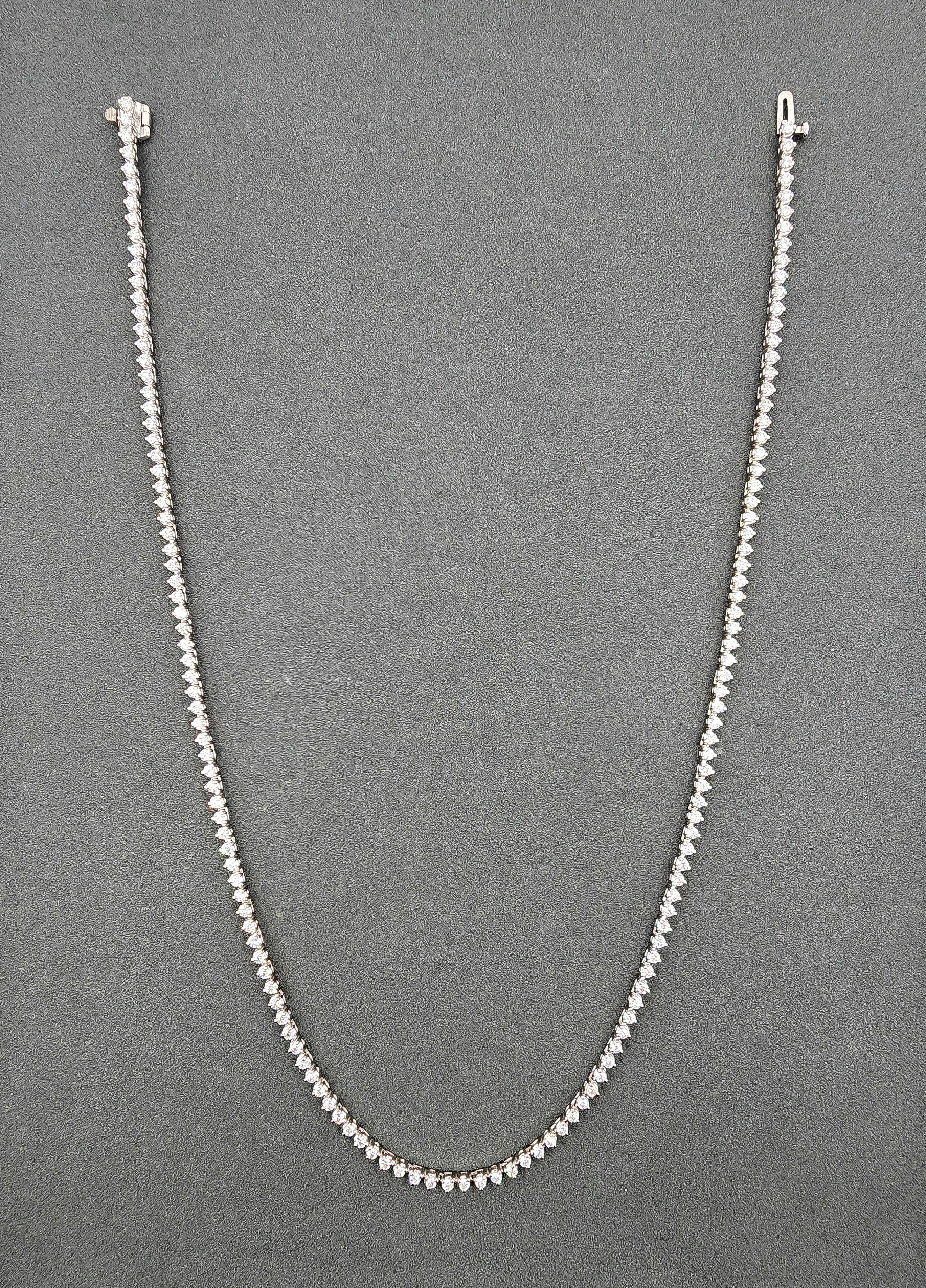 Modern 4.32 ct Diamond Tennis Necklace For Sale