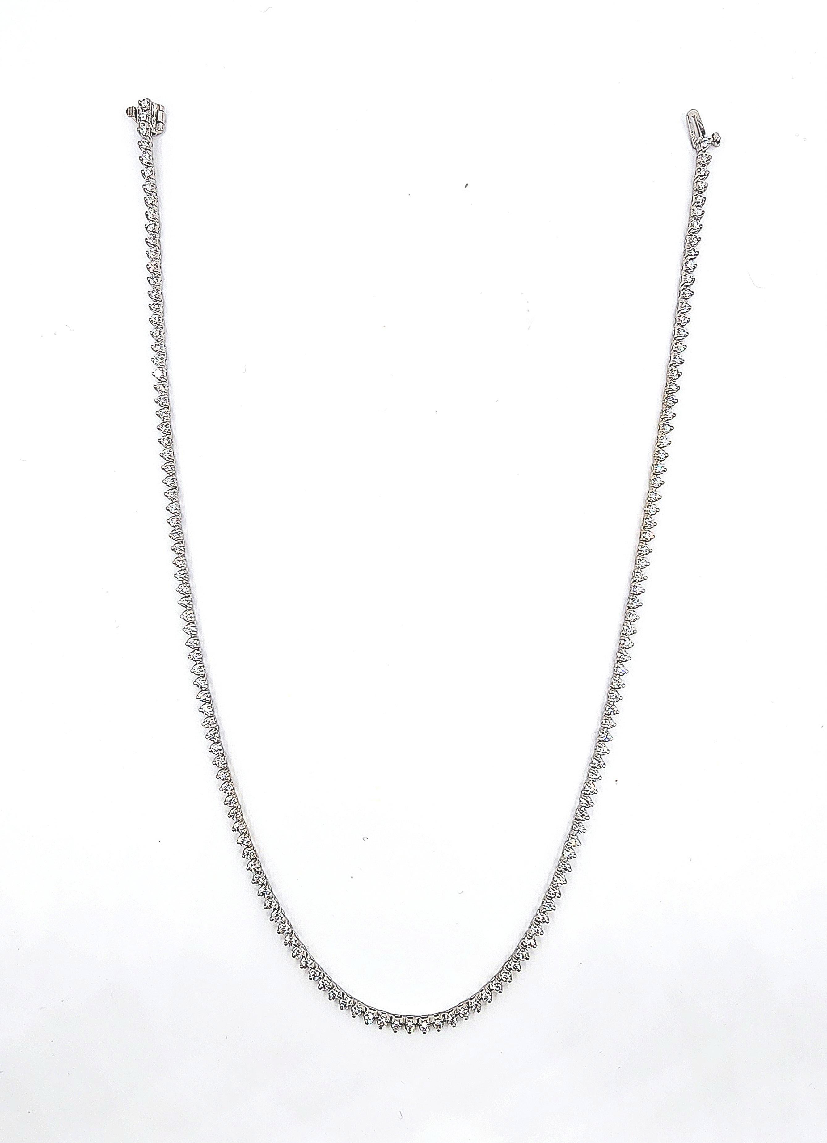 4.32 ct Diamond Tennis Necklace For Sale 2