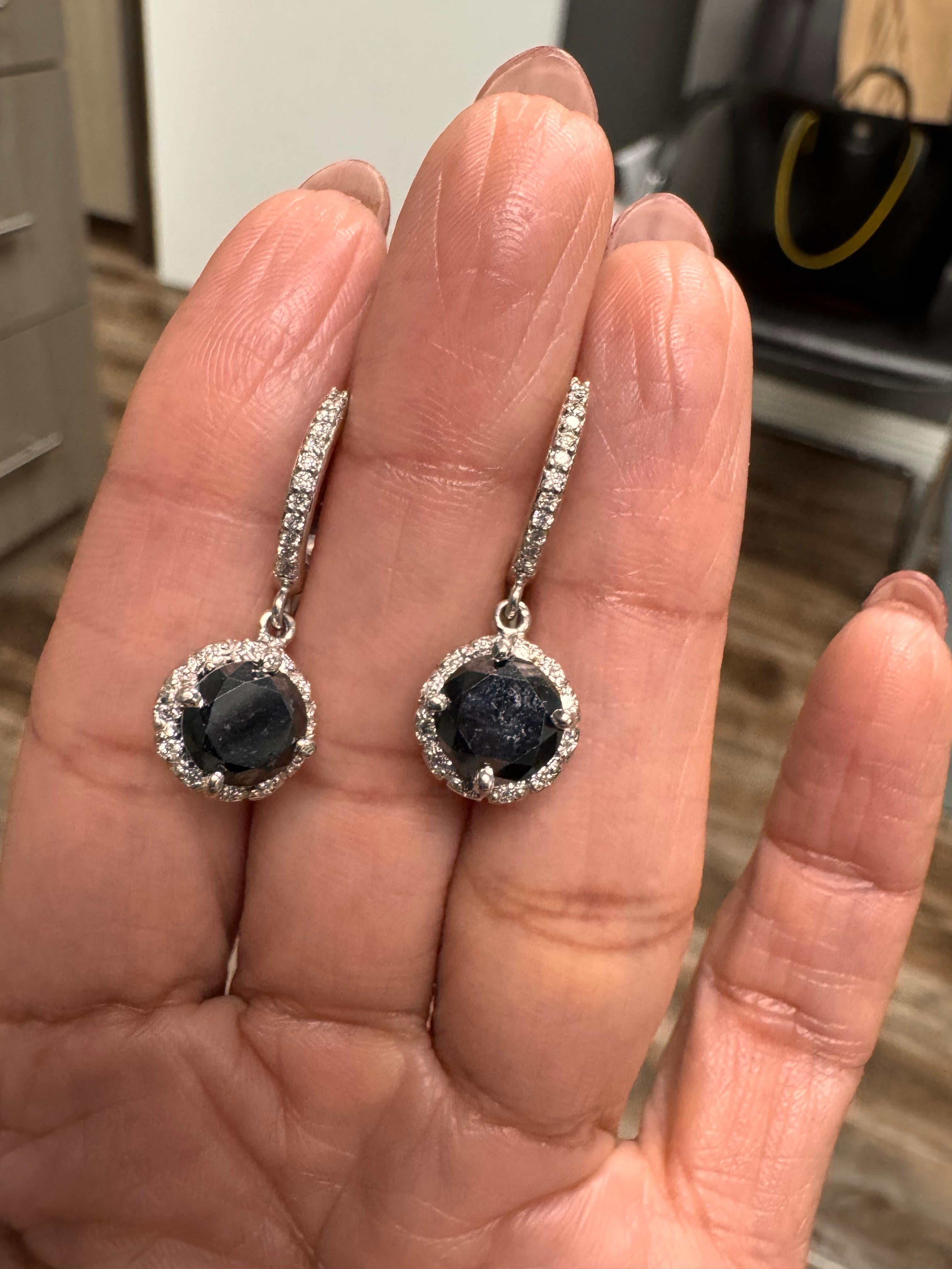 Orecchini pendenti in oro bianco con diamante nero da 4.33 carati in vendita 3