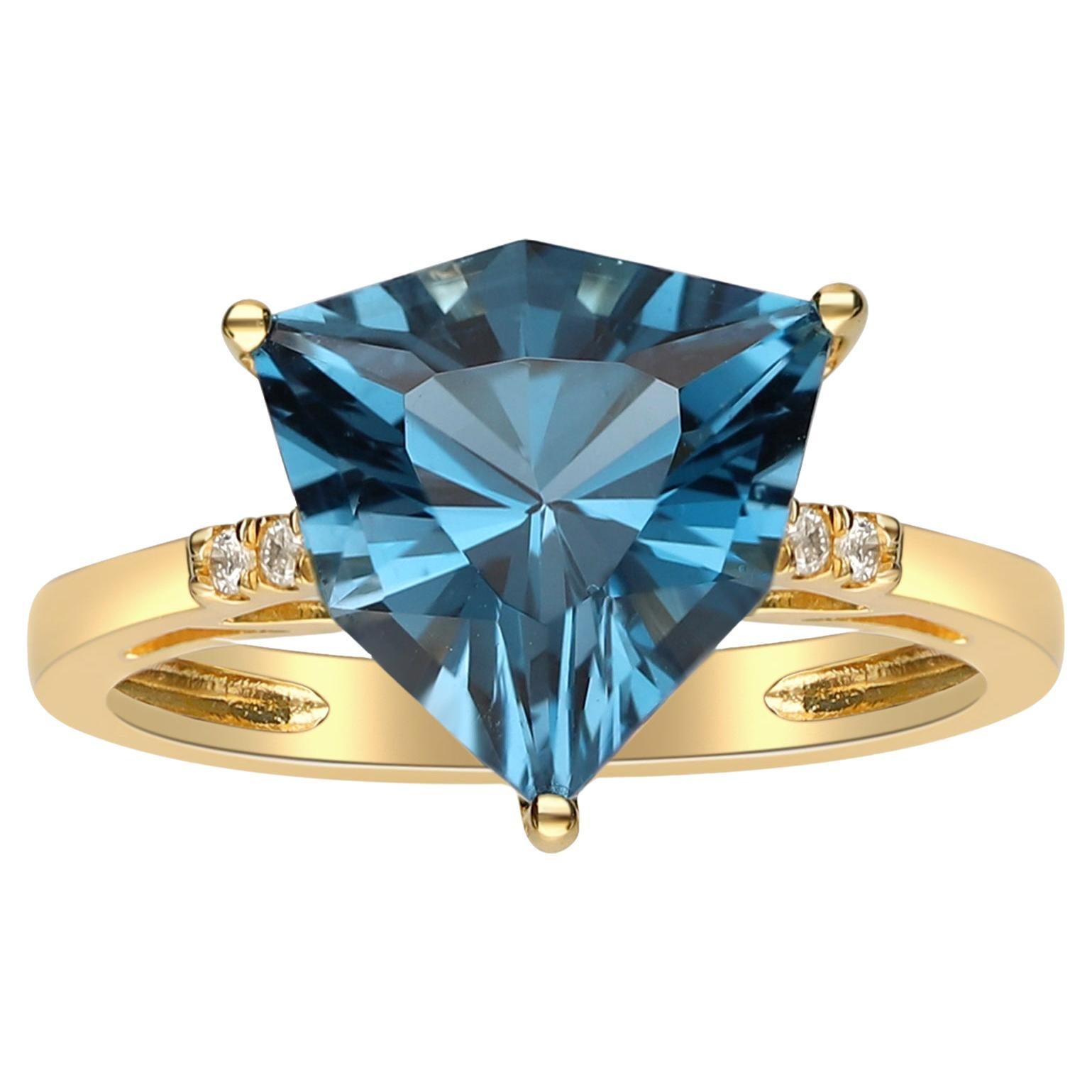 4.33 Carat Fancy-Cut Trillion London Blue Topaz Diamond Accents 14KY Gold Ring For Sale