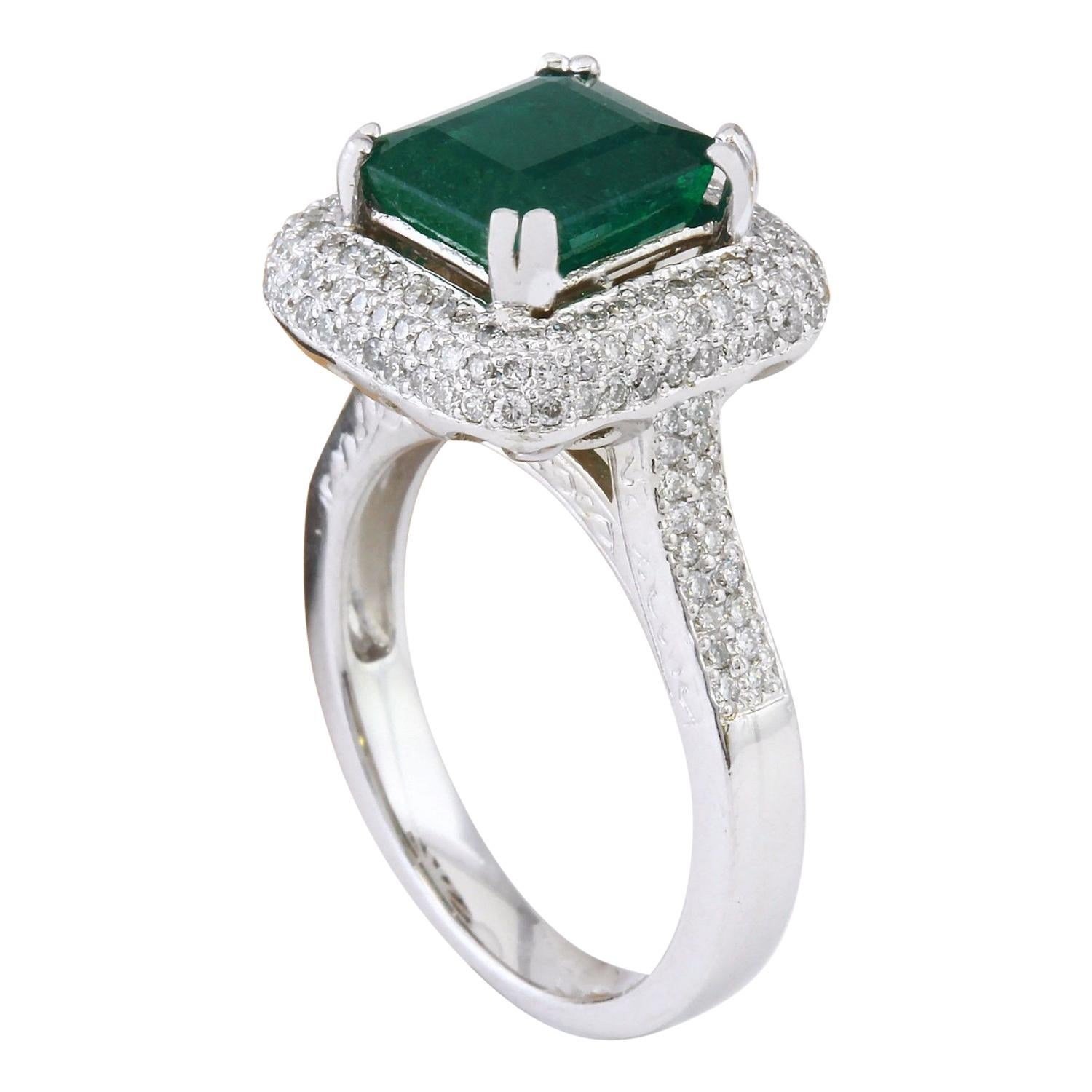 Natural Emerald Diamond Ring In 14 Karat Solid White Gold  In New Condition For Sale In Los Angeles, CA