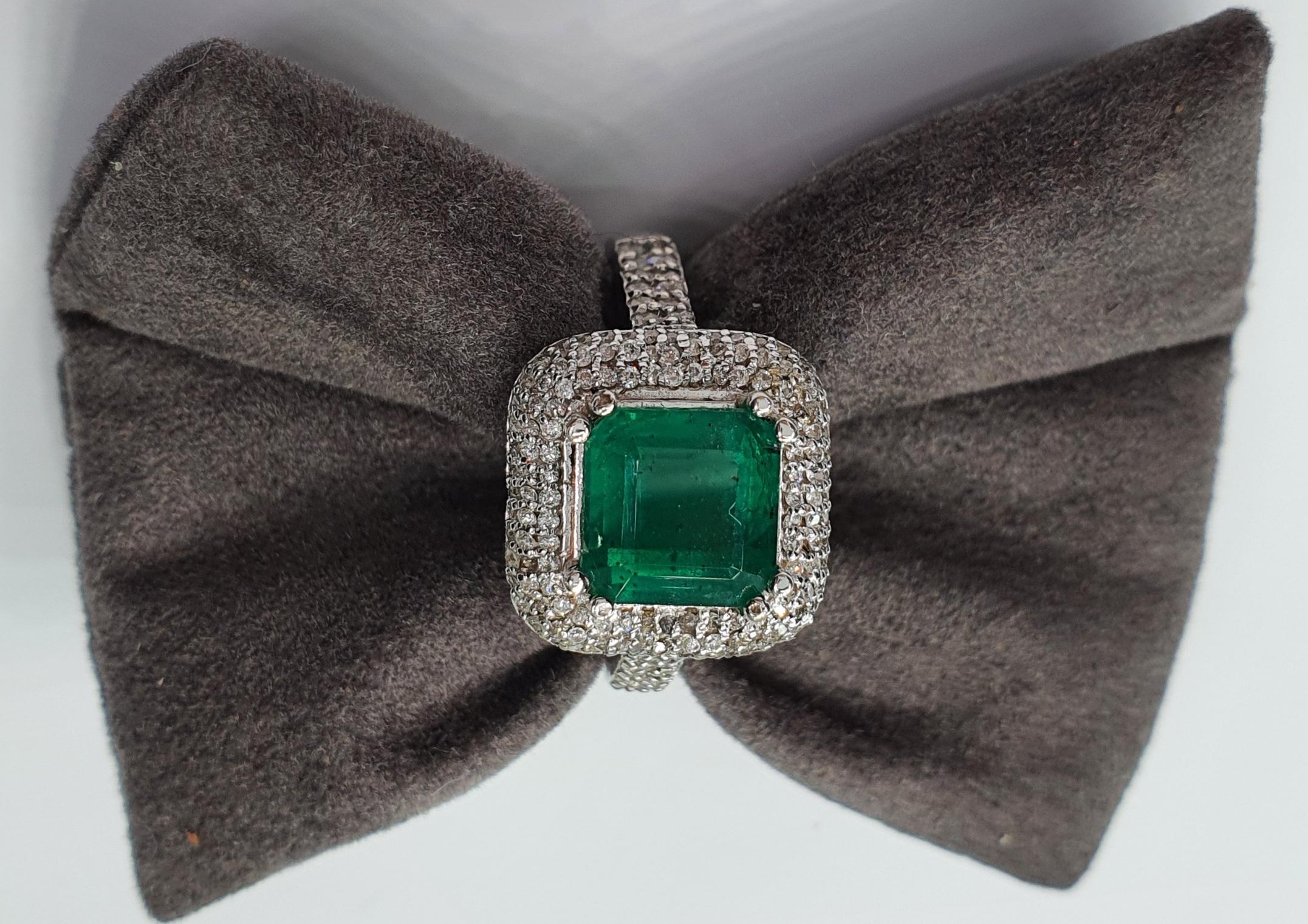4.33 CTW Natural Emerald 14K Solid White Gold Diamond Ring


Item Type: Ring

Item Style: Engagement

Material: 14K White Gold

Mainstone: Emerald

Stone Color: Green

Stone Weight: 3.08 Carat

Stone Shape: Emerald
Stone Quantity: 1

Stone