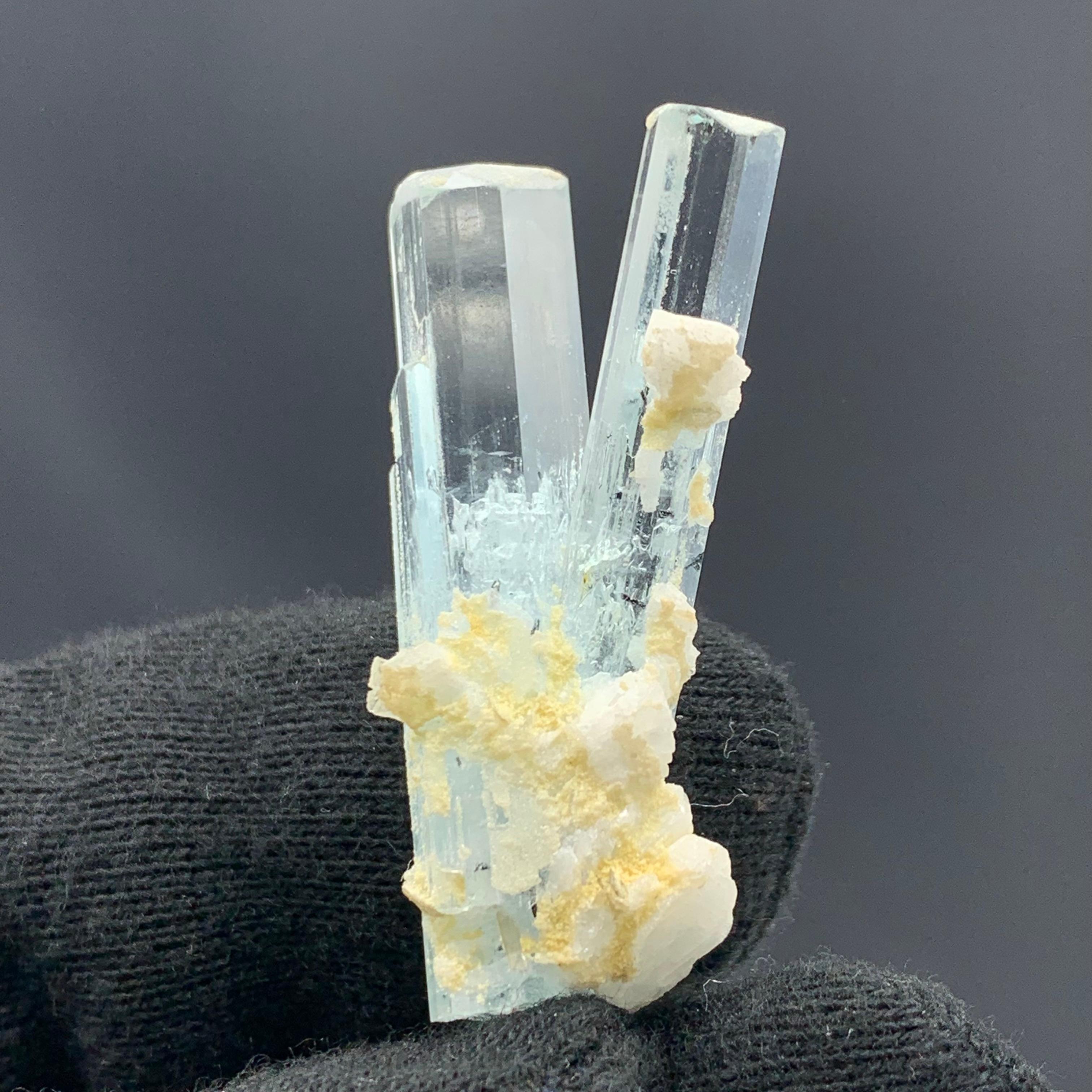 43.35 Cts Amazing Aquamarine Specimen From Shigar Valley, Skardu, Pakistan  In Good Condition For Sale In Peshawar, PK