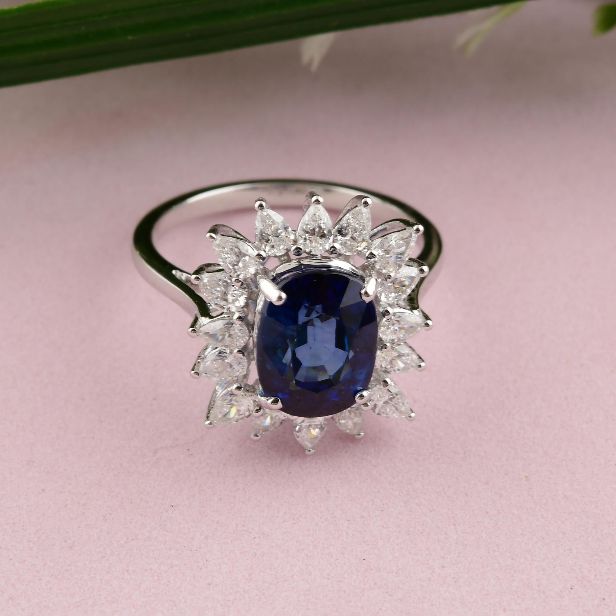 in vendita:  Anello di fidanzamento con diamante aureolato con zaffiro blu da 4,33 carati Cocktail in oro bianco 18 carati 6