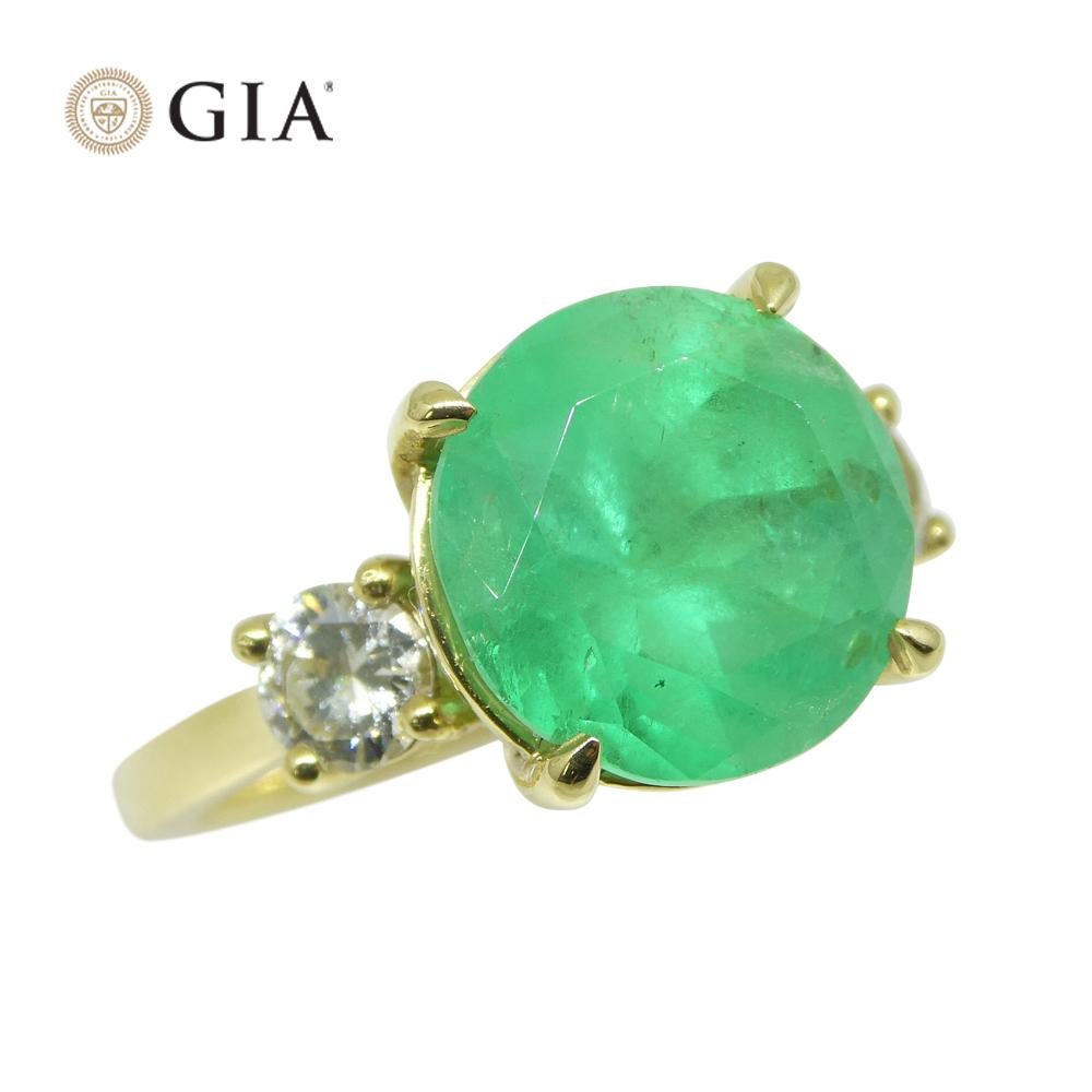 4.33ct Emerald, Diamond Statement or Engagement Ring set in 18k Yellow Gold, GIA In New Condition For Sale In Toronto, Ontario