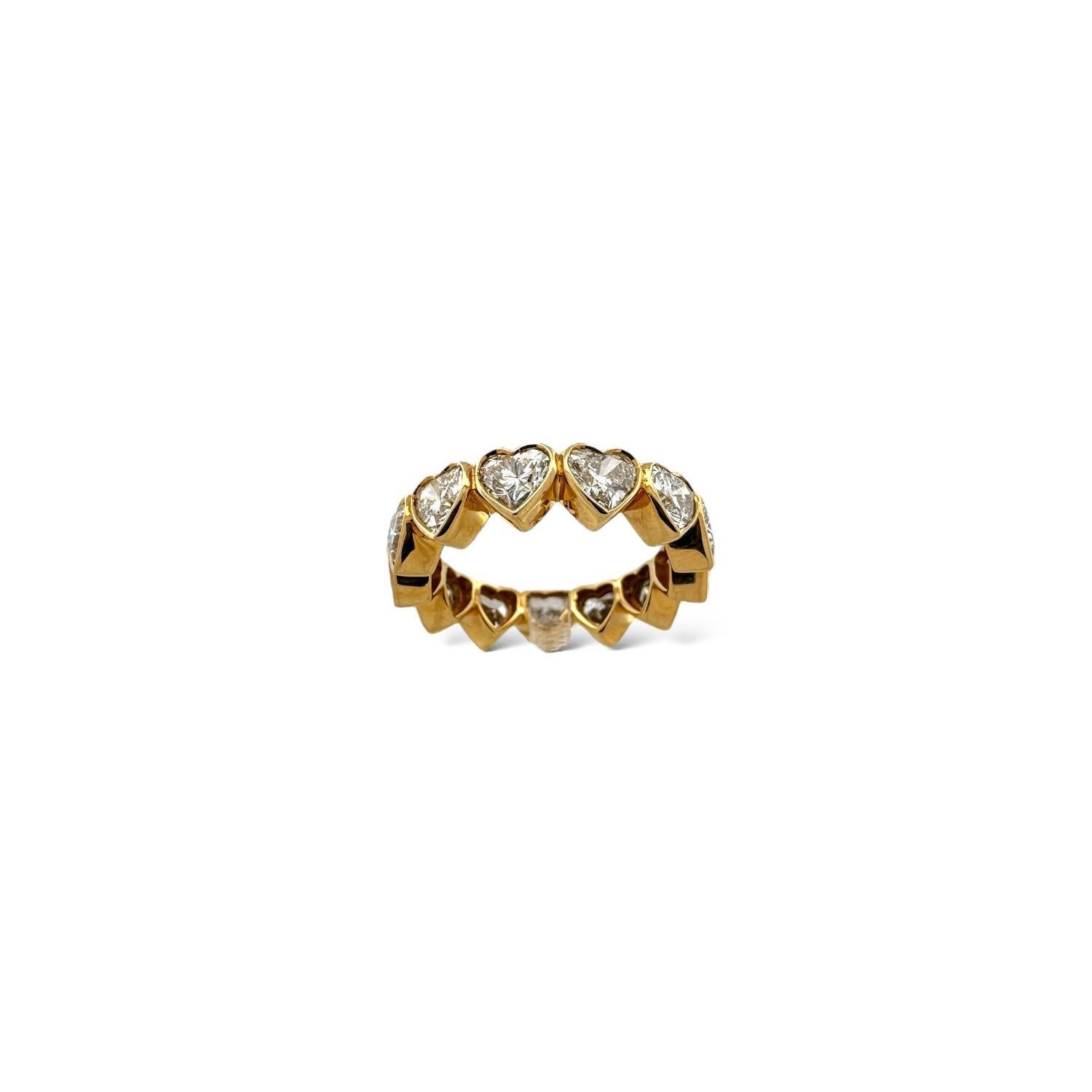 Women's or Men's 4.33ctw G VS2 HS DIAS, 13 STONES, BEZEL SET For Sale