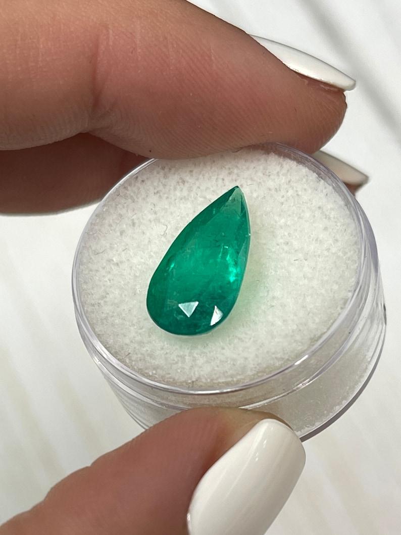 4,34 Carati 16x9 Smeraldo Colombiano Verde Ricco - Pietra di Maggio a goccia con taglio a pera In condizioni Nuovo in vendita a Jupiter, FL