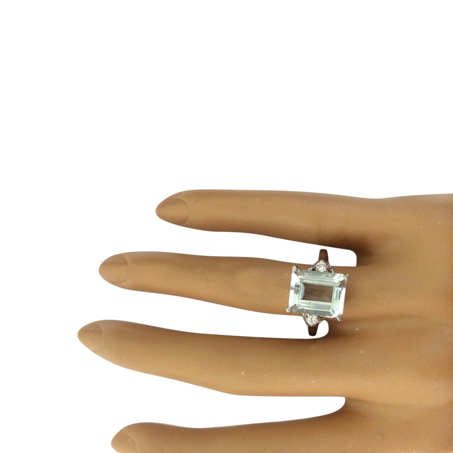 Women's 4.34 Carat Natural Aquamarine 14 Karat Solid White Gold Diamond Ring For Sale