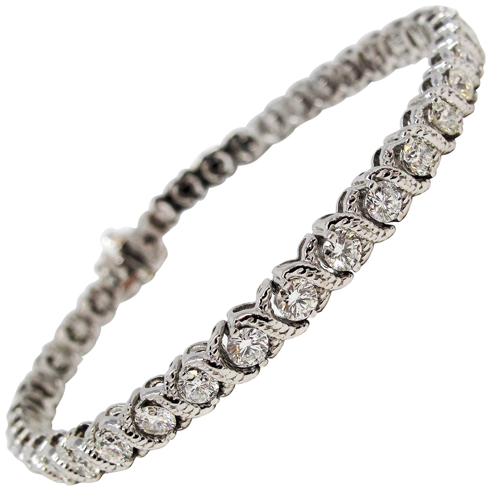 Bracelet tennis XO en or blanc 14 carats avec diamants ronds brillants de 4,34 carats au total
