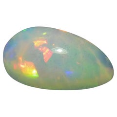 4.34 Karat birnenförmiger Cabochon-Opal