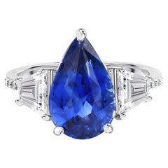 4.35 Carat Blue Sapphire 0.89 Carat SI/H Diamond Ring 18 Karat White Gold