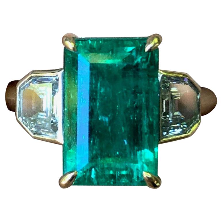 4.35 Carat Colombian Muzo Emerald and Diamond Engagement Ring