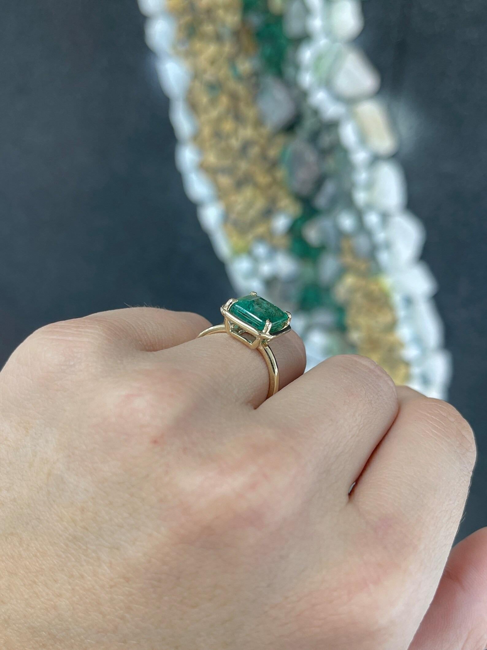 emerald green ring with gold band