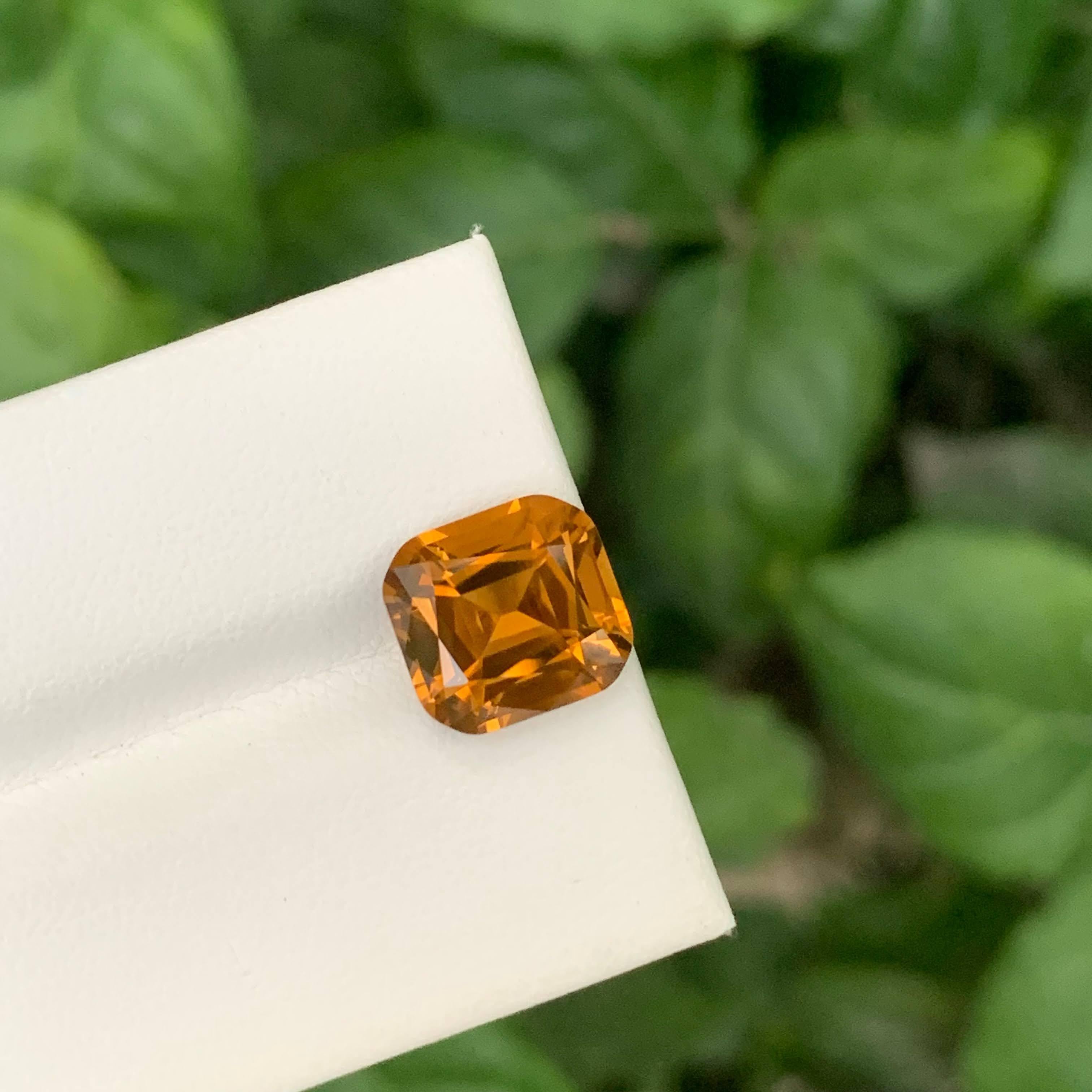 Taille coussin 4.35 Carat Natural Loose Brownish Orange Citrine Cushion Cut Brazilian Gemstone (pierre précieuse brésilienne) en vente