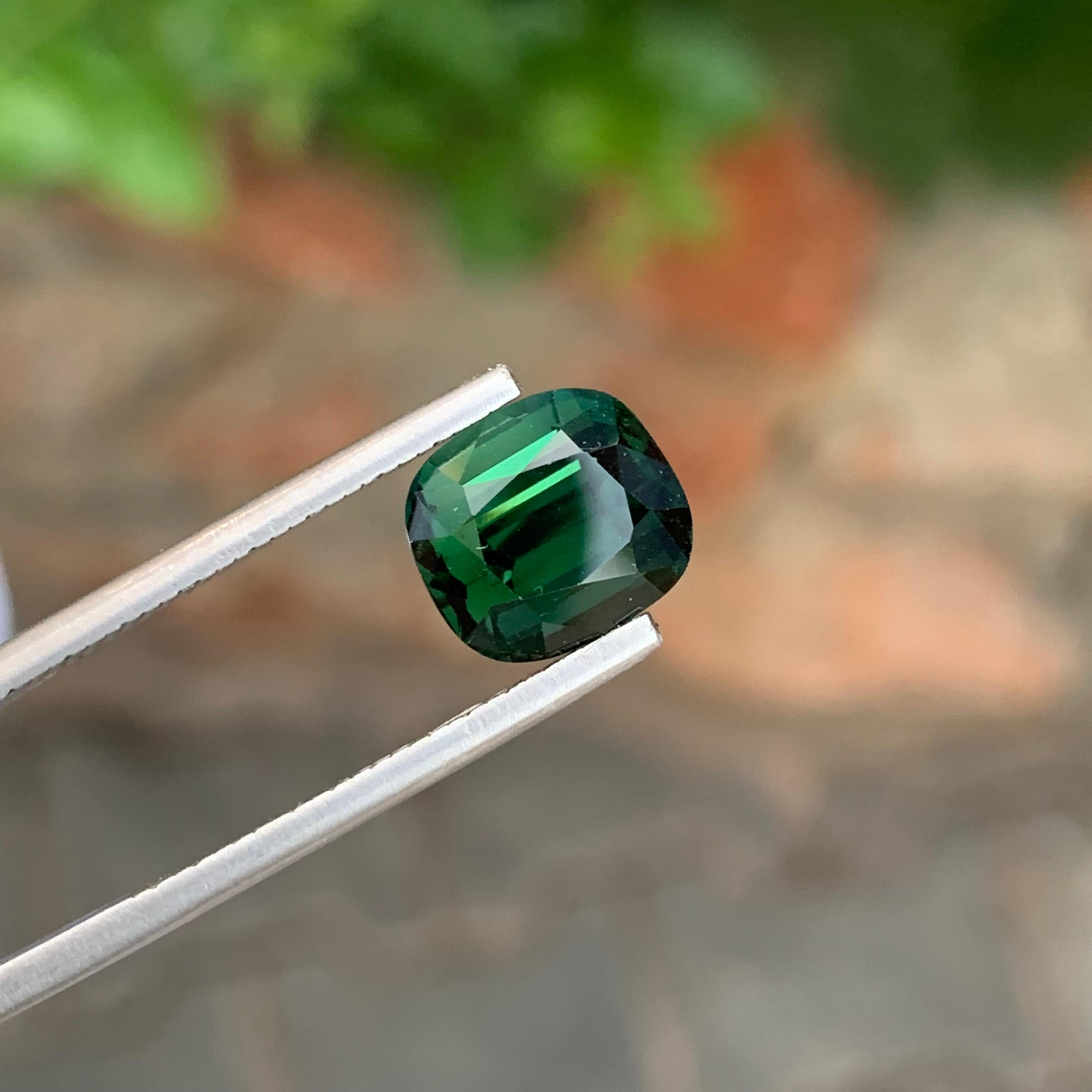 Tourmaline verte foncée en vrac

Poids : 4,35 carats
Dimension : 9,5 x 8,7 x 7,3 mm
Couleur : Vert foncé
Origine : Afghanistan
Certificat : Sur demande
Traitement : Non
Forme : Coussin


La tourmaline est une pierre précieuse captivante connue pour