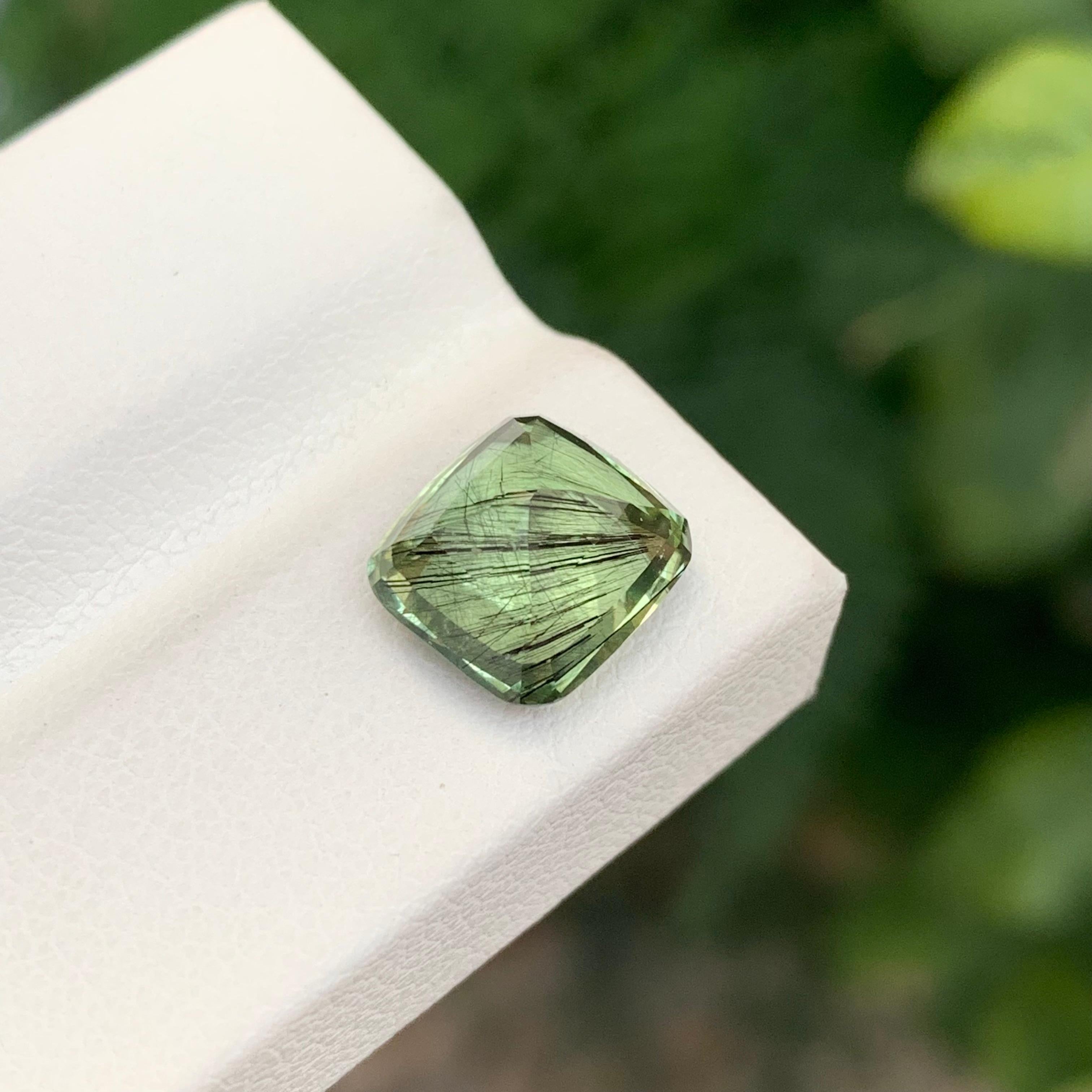 4.35 Carat Natural Loose Rutile Peridot Cushion Shape Gemstone (pierre précieuse en forme de coussin) en vente 3