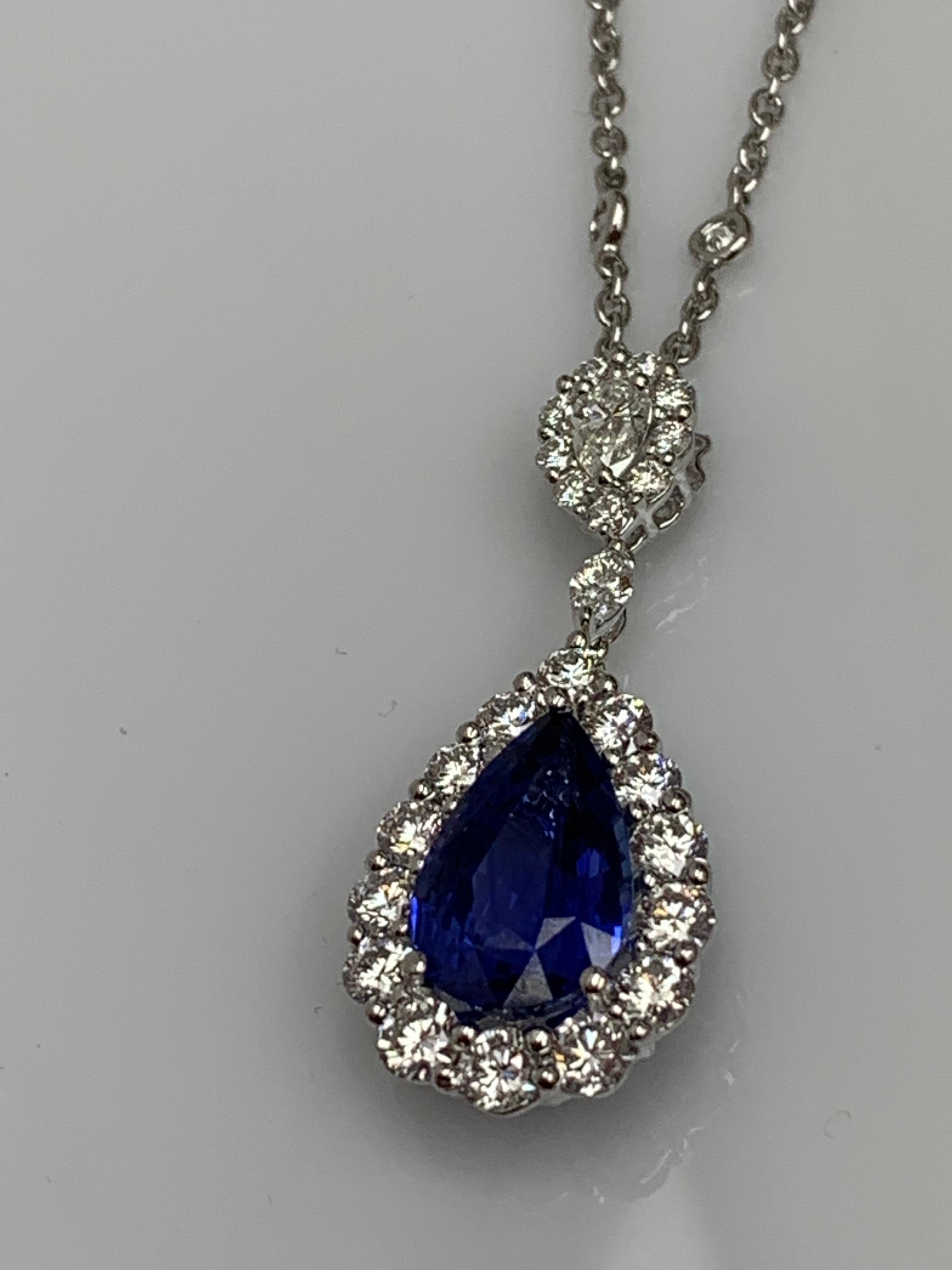 4.35 Carat Pear shape Sapphire and Diamond Drop Necklace in 18K White Gold For Sale 2