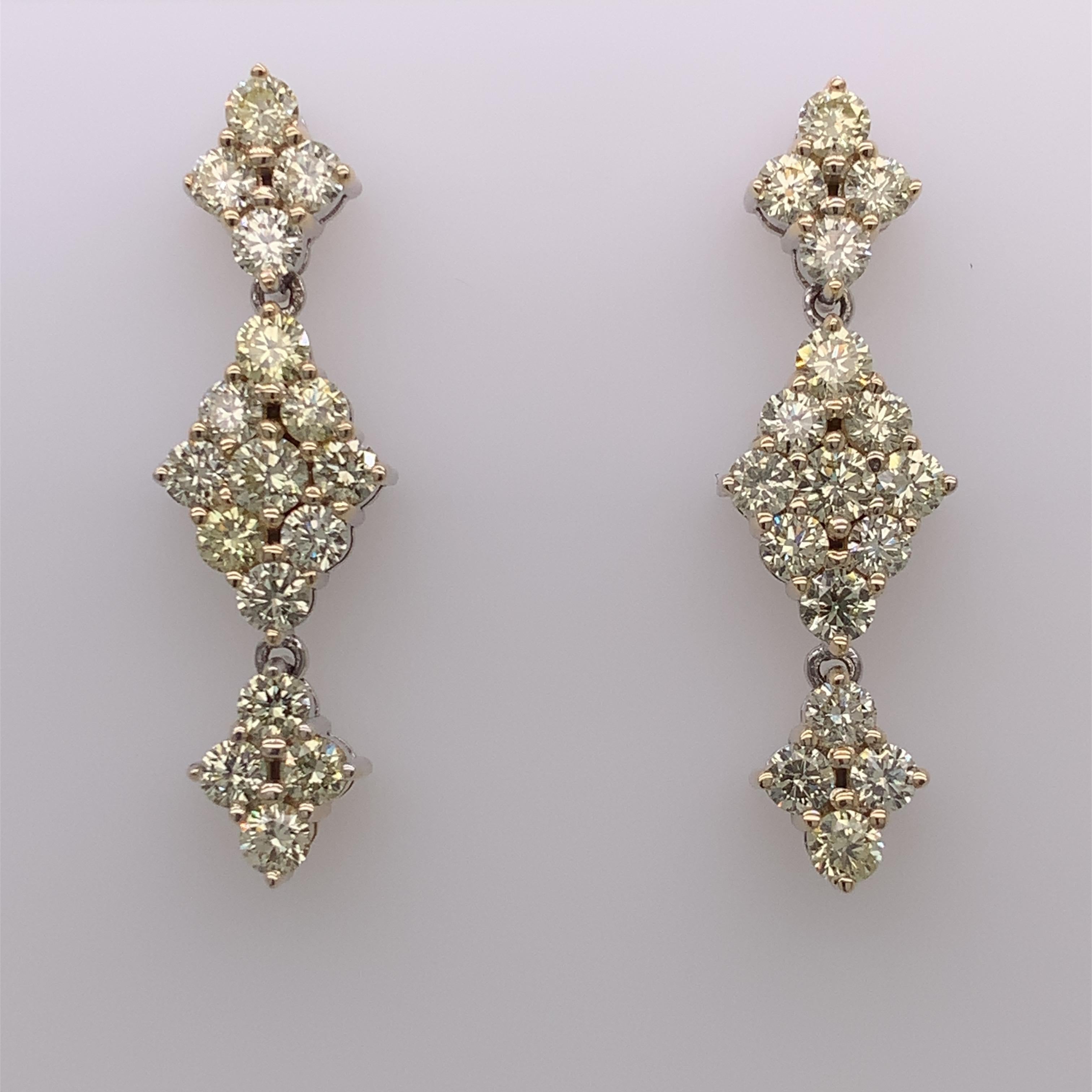 Contemporary 4.35 Carat yellow Diamond Cocktail Earrings For Sale
