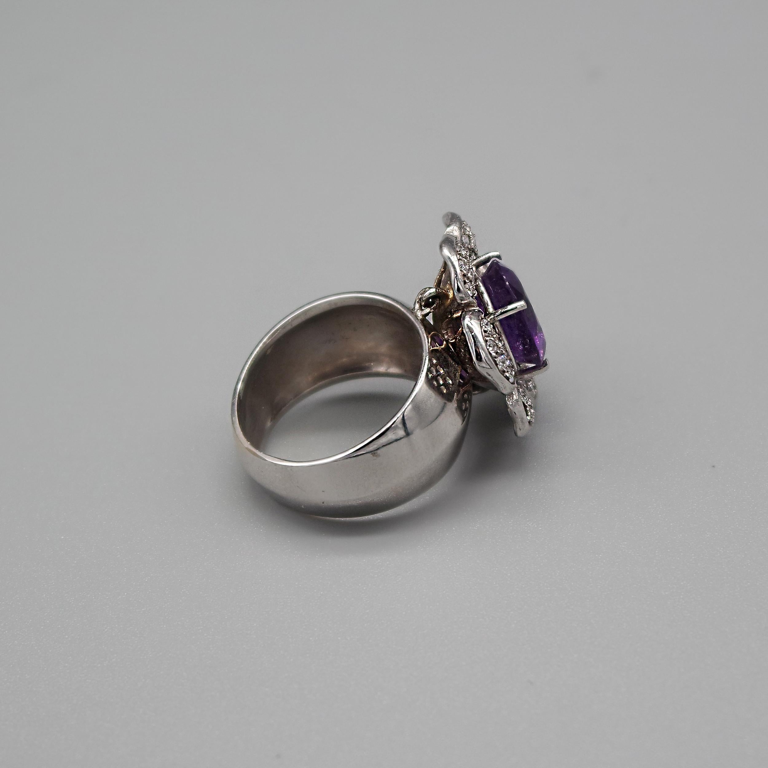 Oval Cut 4.35 Carats Amethyst and Diamonds on an 18 Karat White Gold Cocktail Ring
