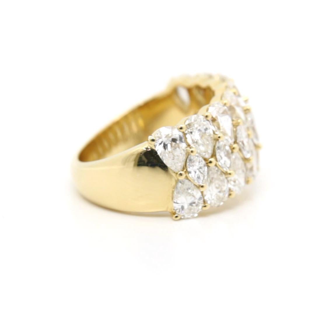 Modern 4.350 carat weight of Pear-shaped & Marquise-Shaped Diamond Ring For Sale