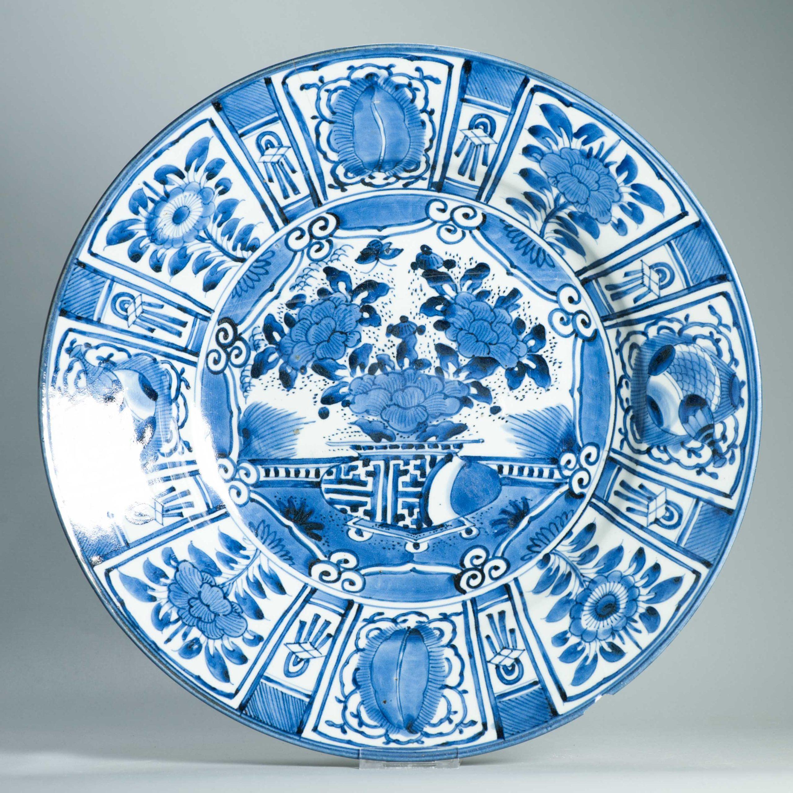 43.5CM Antico piatto di porcellana giapponese del periodo Arita Edo del 17° secolo, stile Ming Kraak in vendita 9