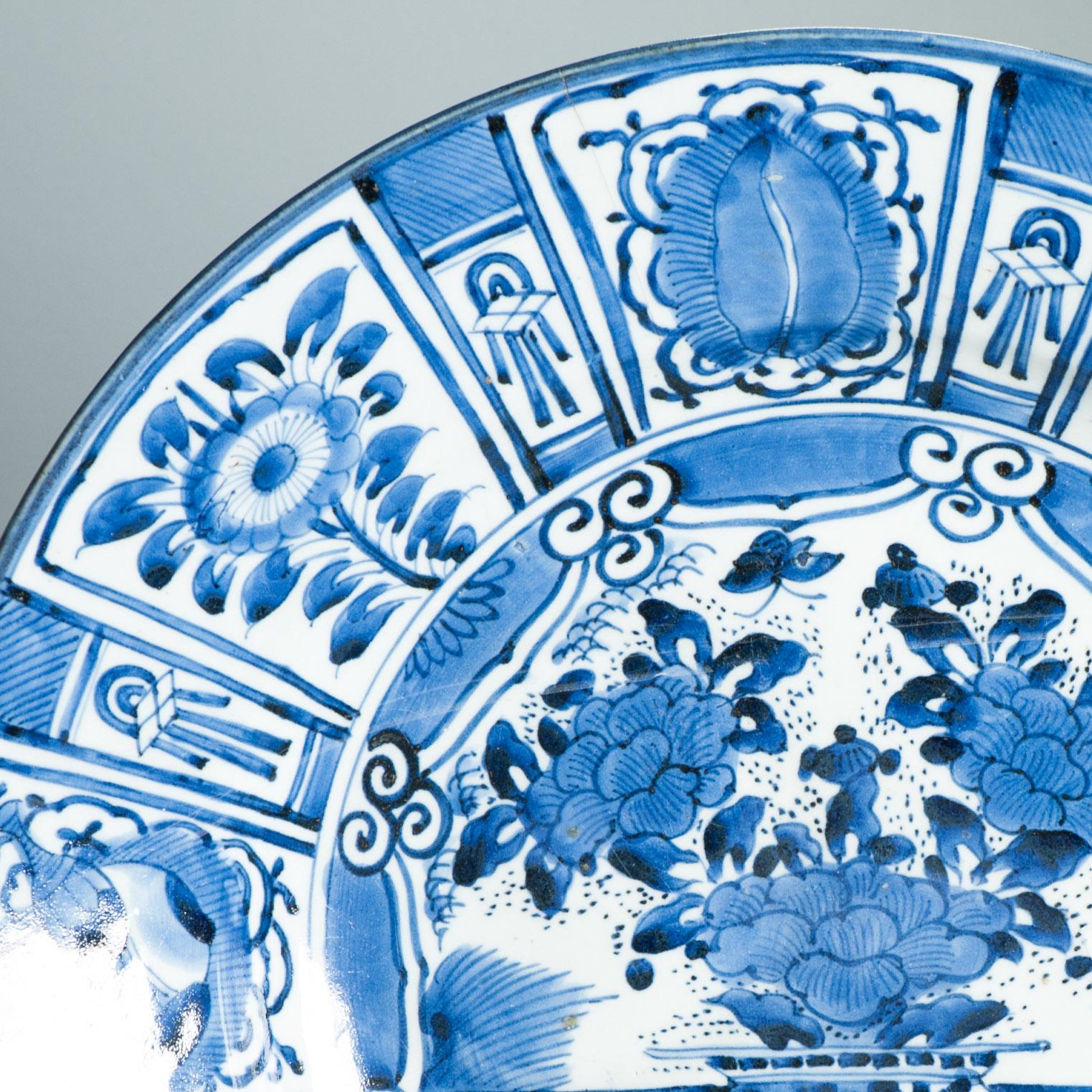 43.5CM Antico piatto di porcellana giapponese del periodo Arita Edo del 17° secolo, stile Ming Kraak in vendita 4